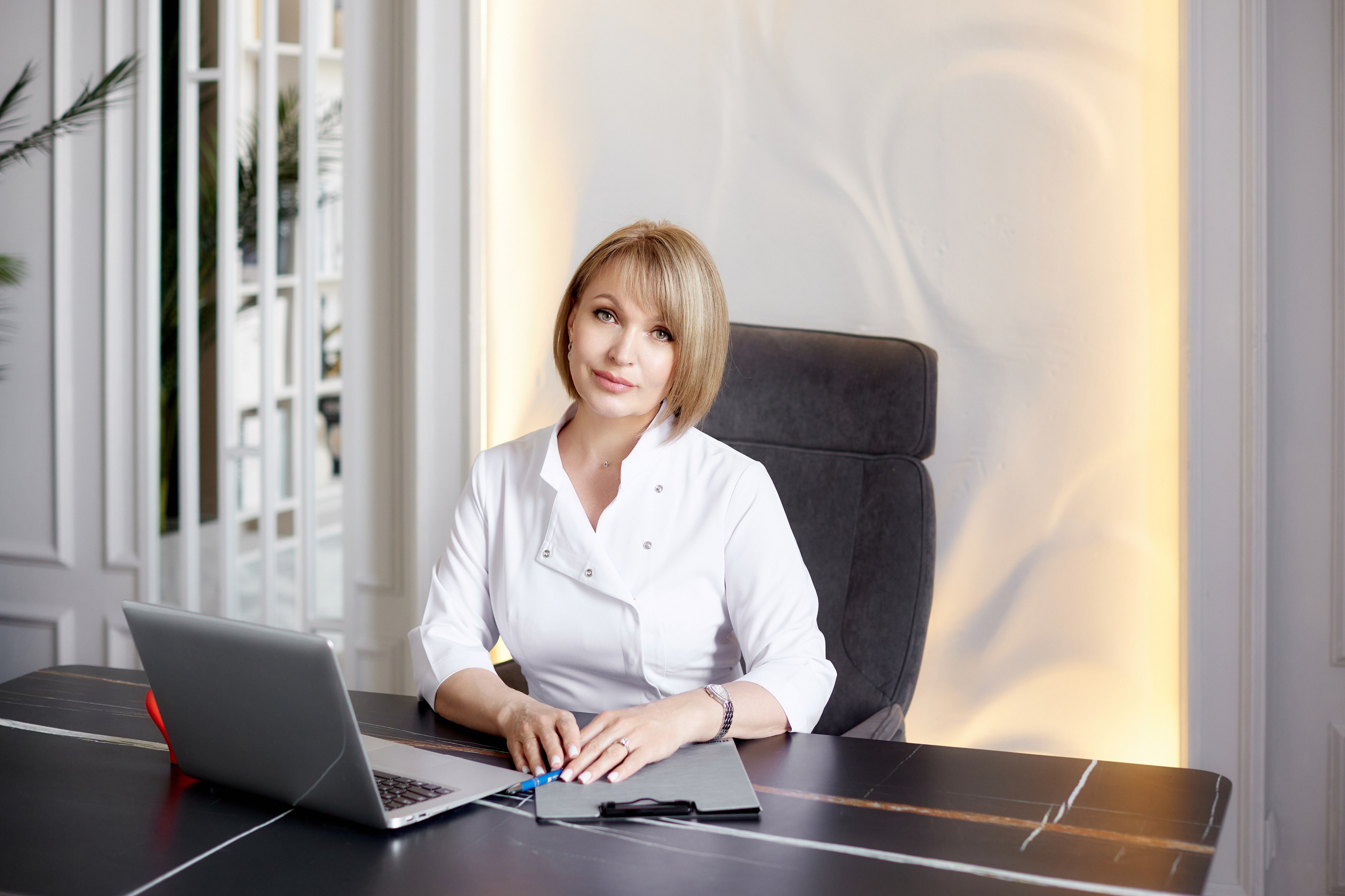 Фотосессия для врача терапевта. Семейный и свадебный фотограф в Москве Пушкино Элеонора Янбухтина