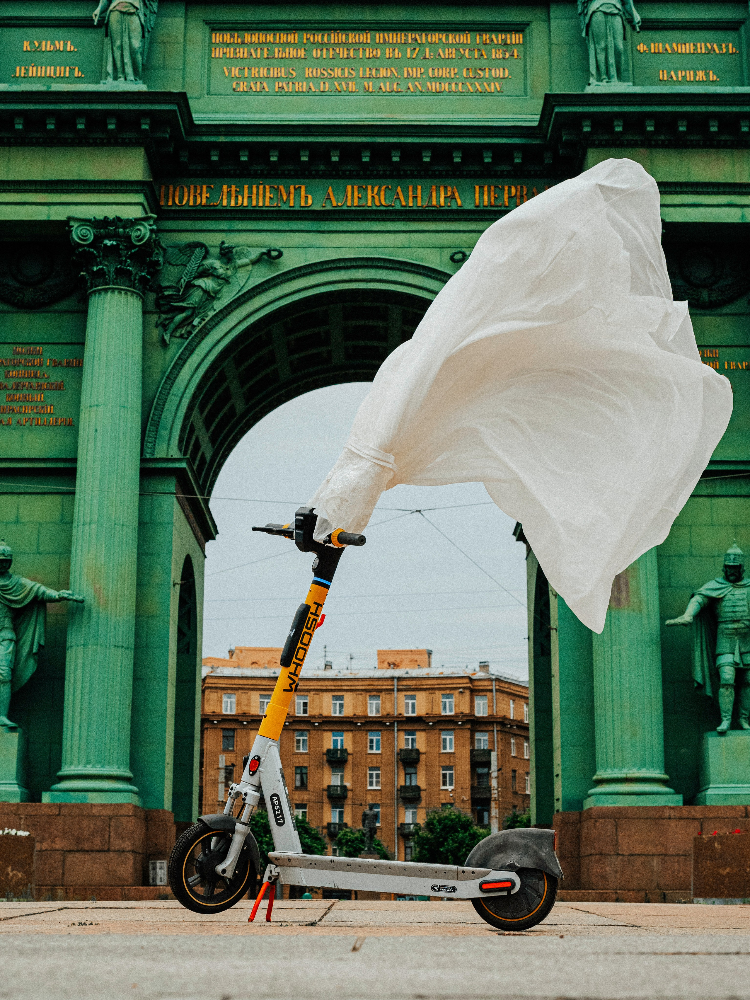 Современная концептуальная фотография о теле, уязвимости и идентичности. Визуальная практика на стиле честности, пост-иронии и искусства.Рекламная фотография, Концептуальная фотография, Современный художник, Психология, Коммерческий фотограф, Репортажный фотограф, Стрит фотография, Арт, Сюрреализм, Мобильная фотография, Снято на айфон, Дима Бурза