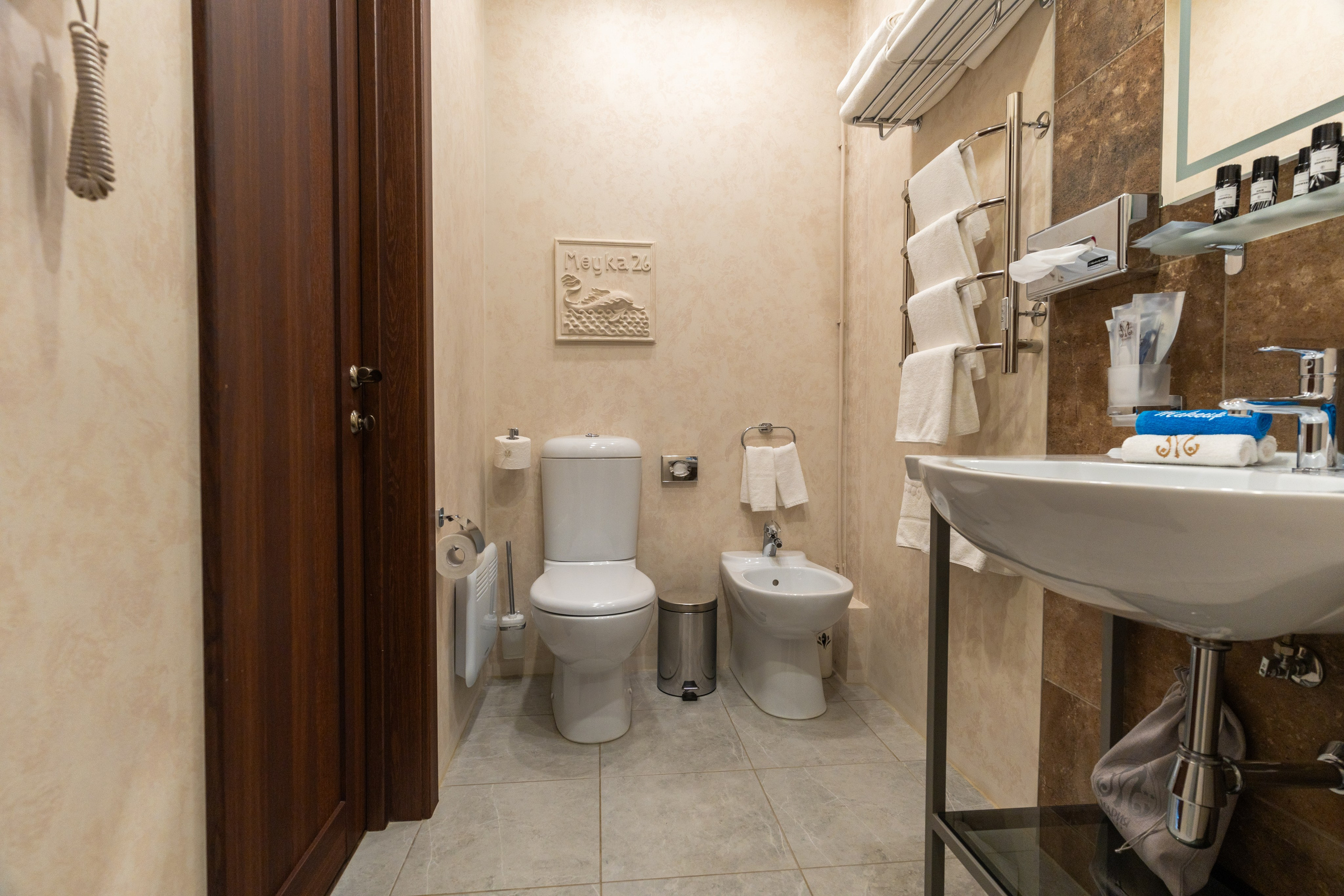 Интерьерная съёмка отеля «Мария» в Санкт-Петербурге