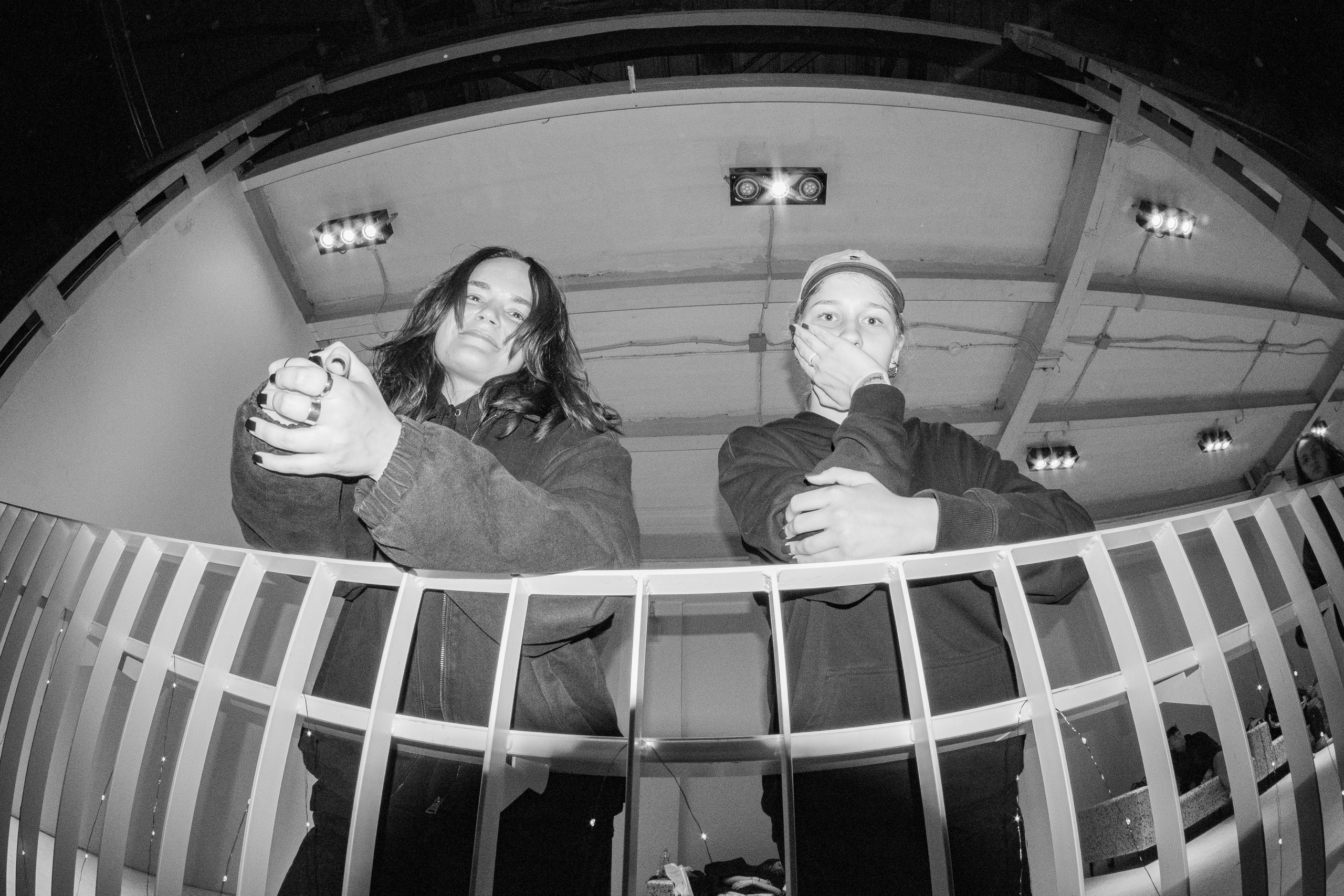 LORDS OF THE UNDERGROUND 27/10/25 (@youlovebu). Соня бу тебя сфоткала