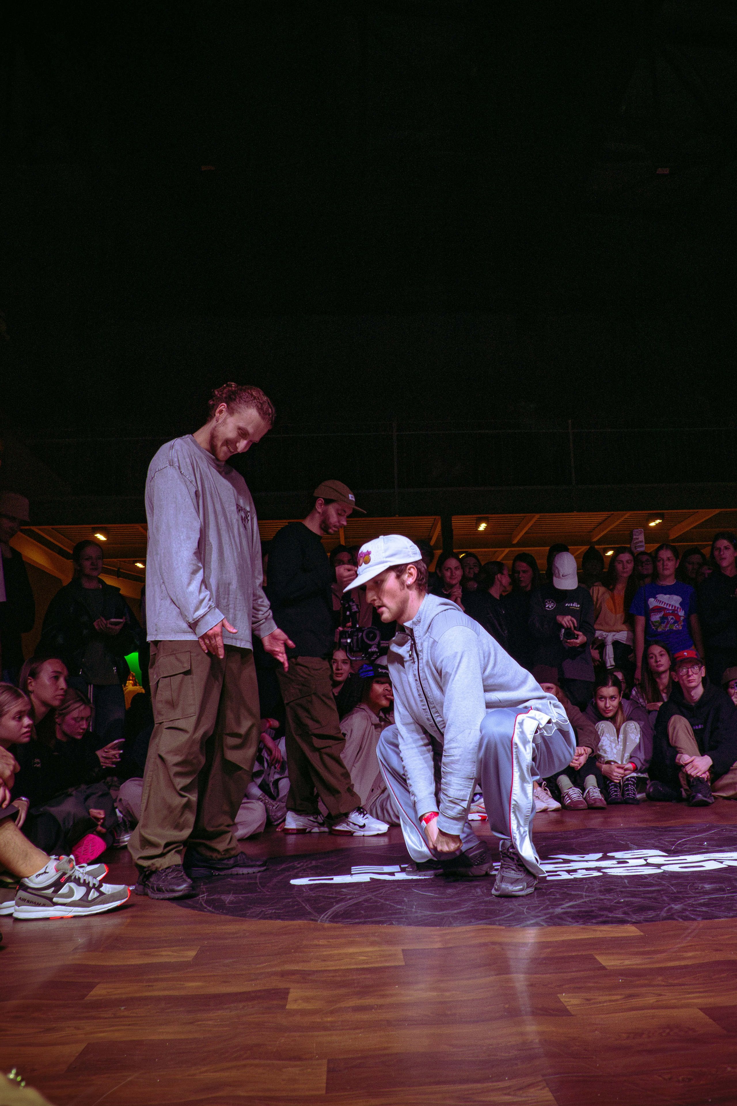 LORDS OF THE UNDERGROUND 27/10/25 (@youlovebu). Соня бу тебя сфоткала