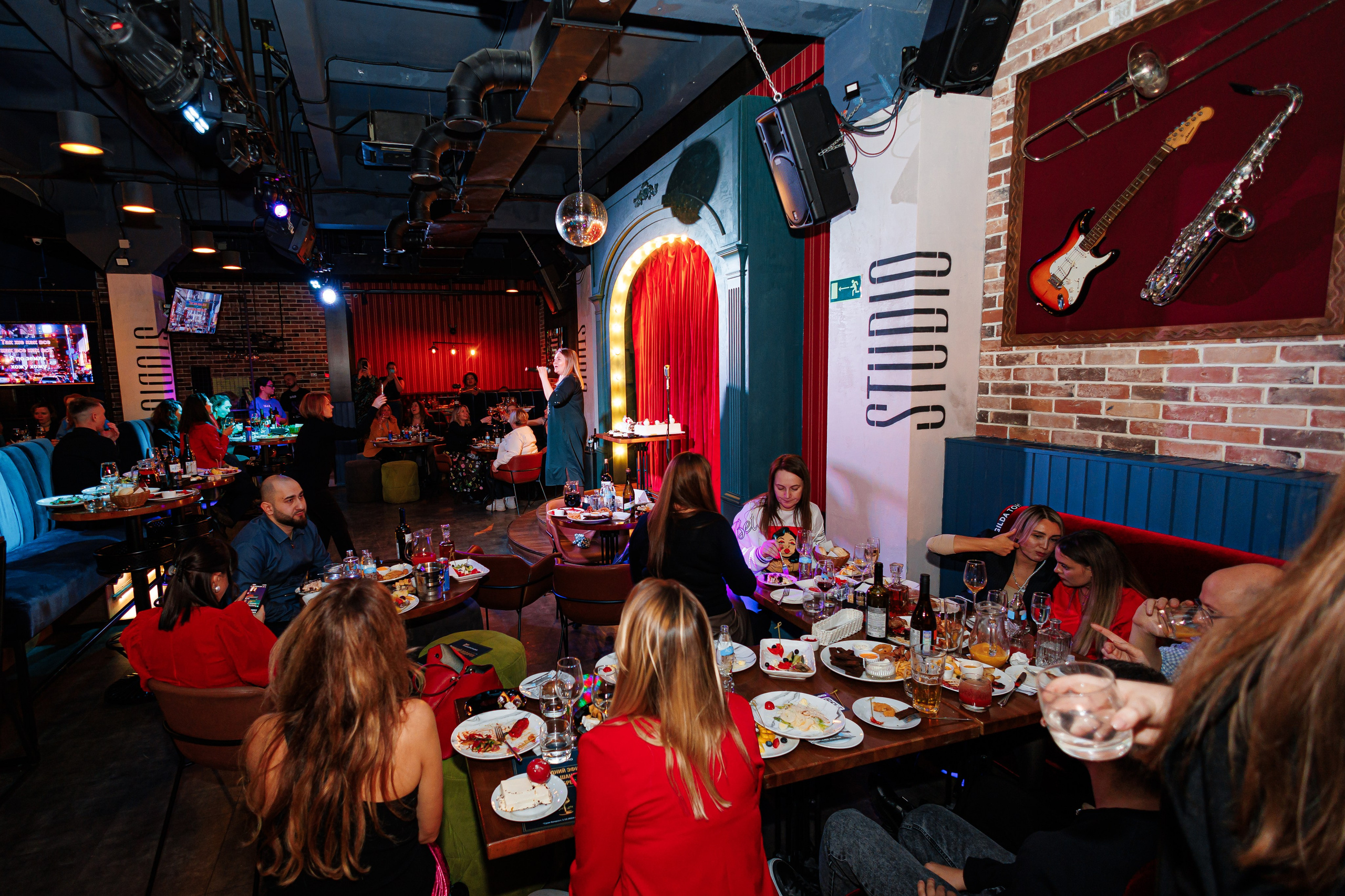 Выбери радио. Измайлова Ольга. Фотограф в Самаре. Репортаж, бизнес, индивидуальные съёмки