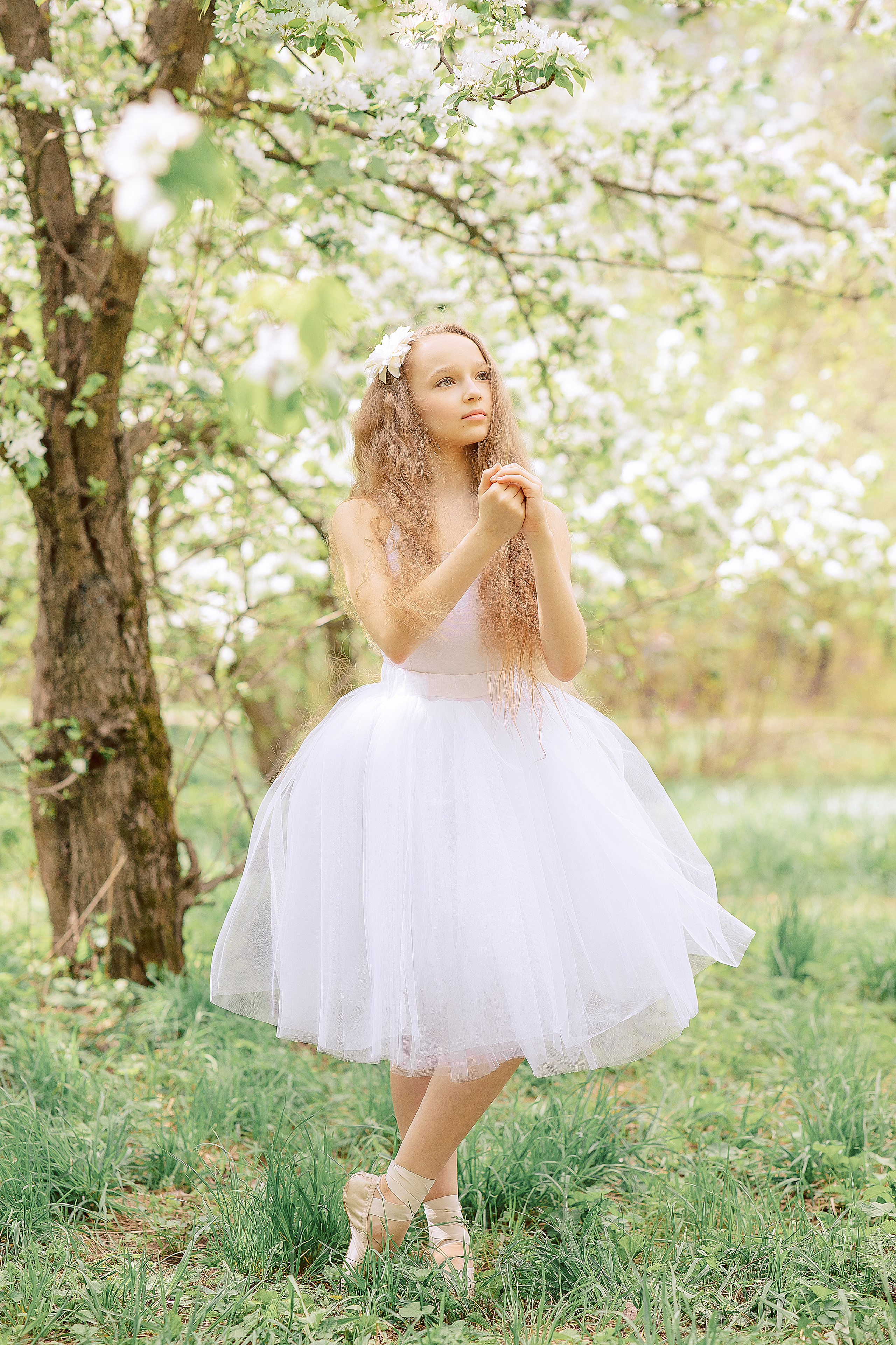 Анна Лебедева Фотограф детский семейная съемка женский портрет студийная съемка фотоконтент весенняя фотосессия фотопроект детская поля пшеницы москва цветение яблони