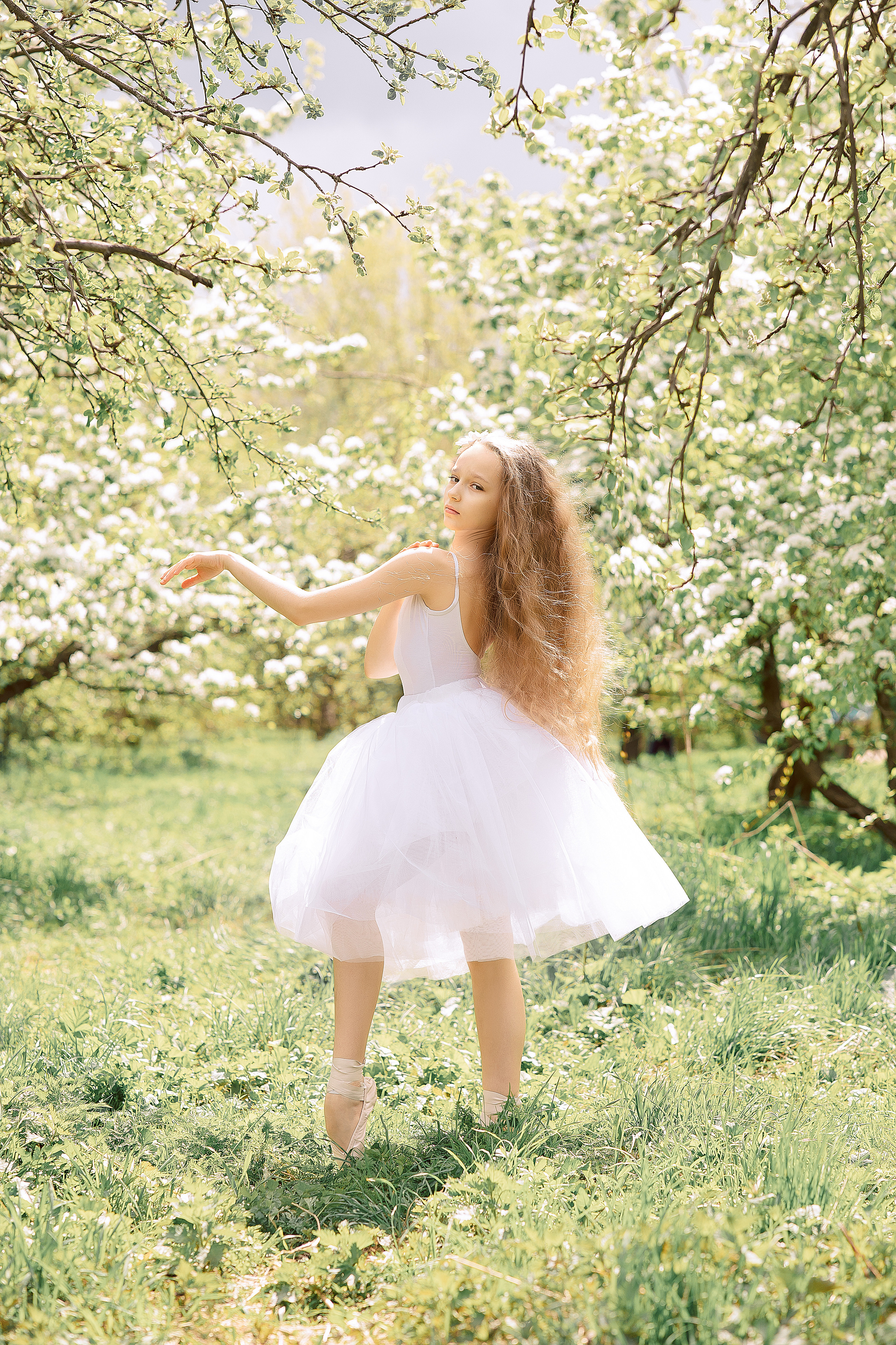 Анна Лебедева Фотограф детский семейная съемка женский портрет студийная съемка фотоконтент весенняя фотосессия фотопроект детская поля пшеницы москва цветение яблони