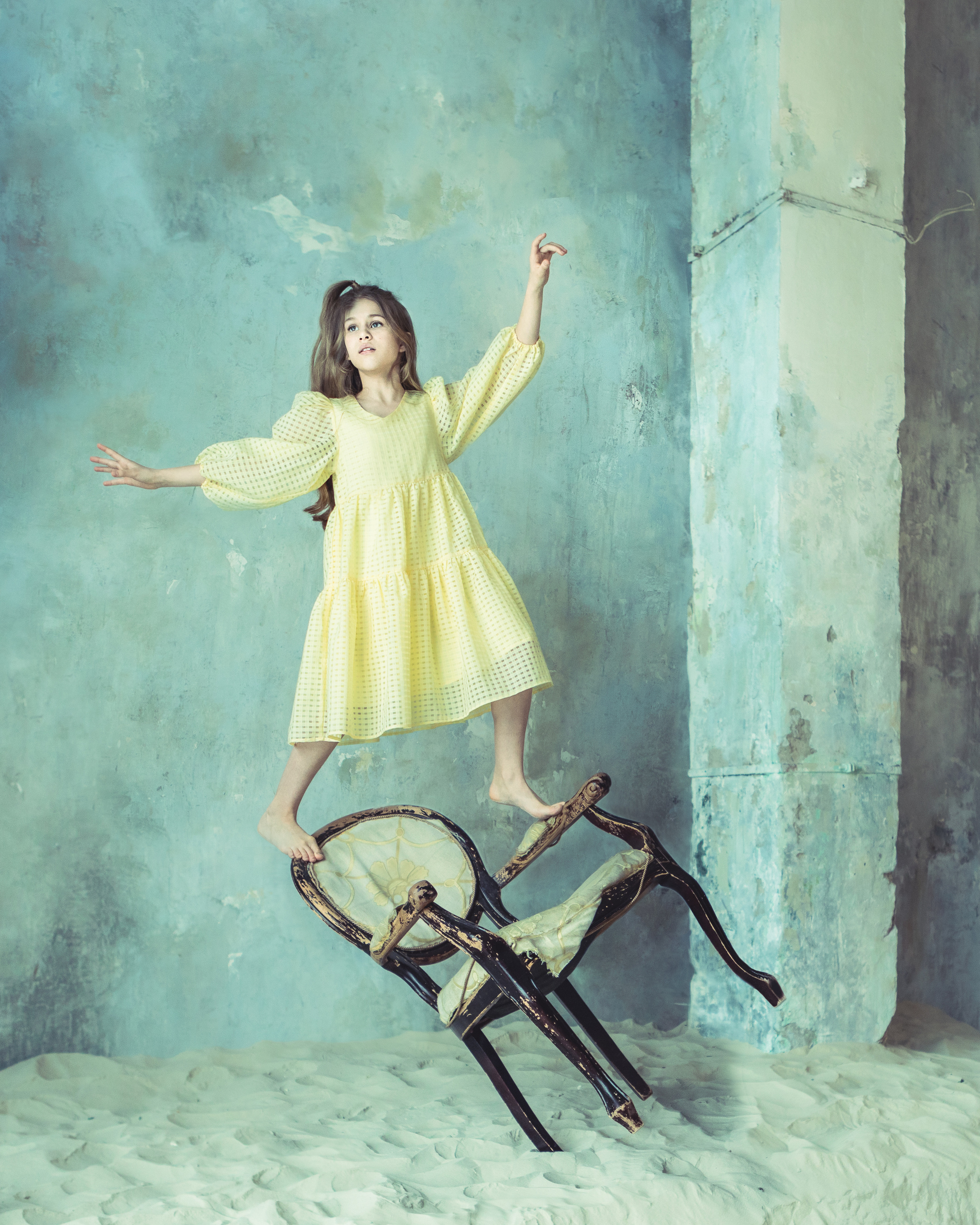 Анна Лебедева Фотограф детский семейная съемка женский портрет студийсная съемка фотоконтент креативные необычные сказочные левитация 
