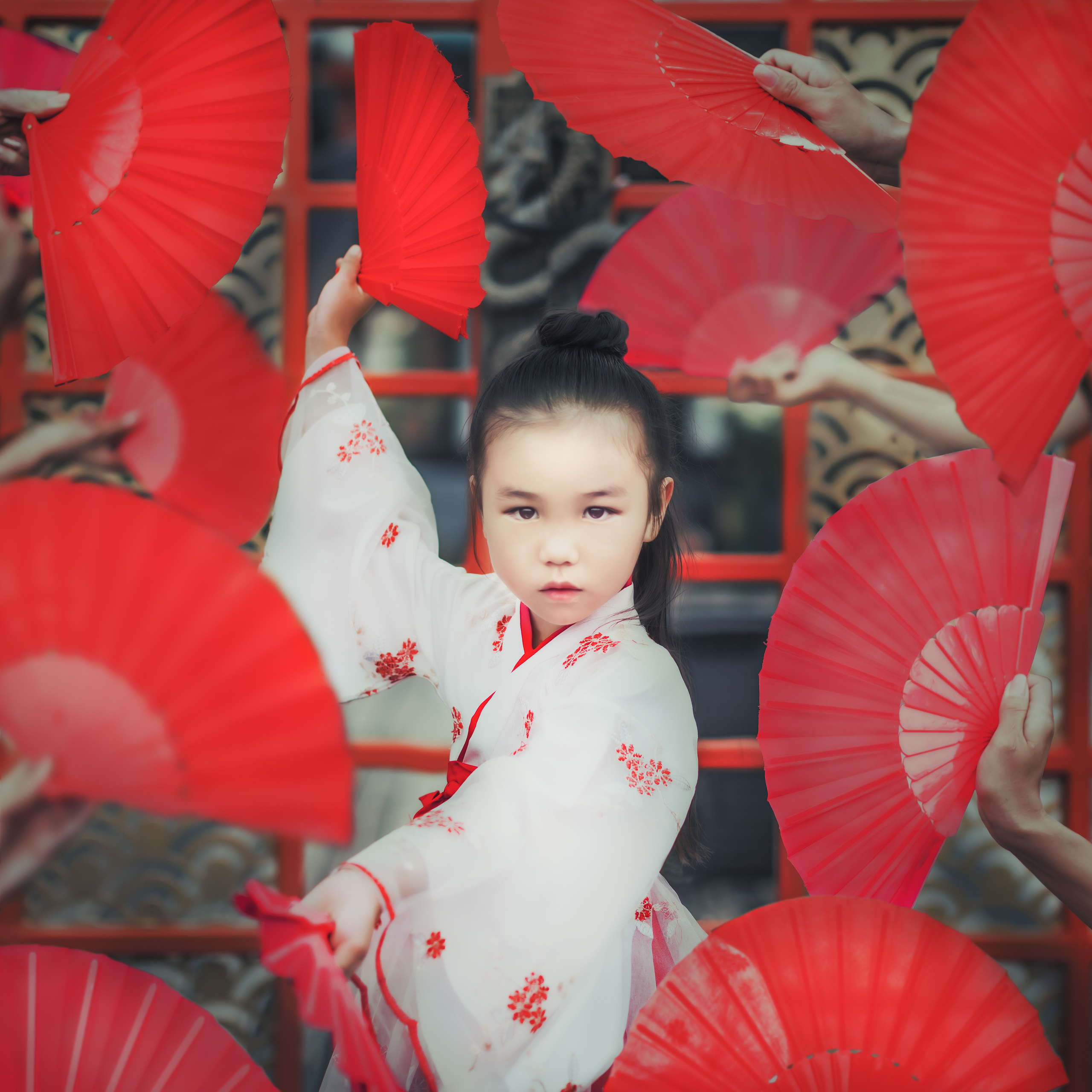 Анна Лебедева Фотограф детский семейная съемка женский портрет студийсная съемка фотоконтент креативные необычные сказочные левитация 