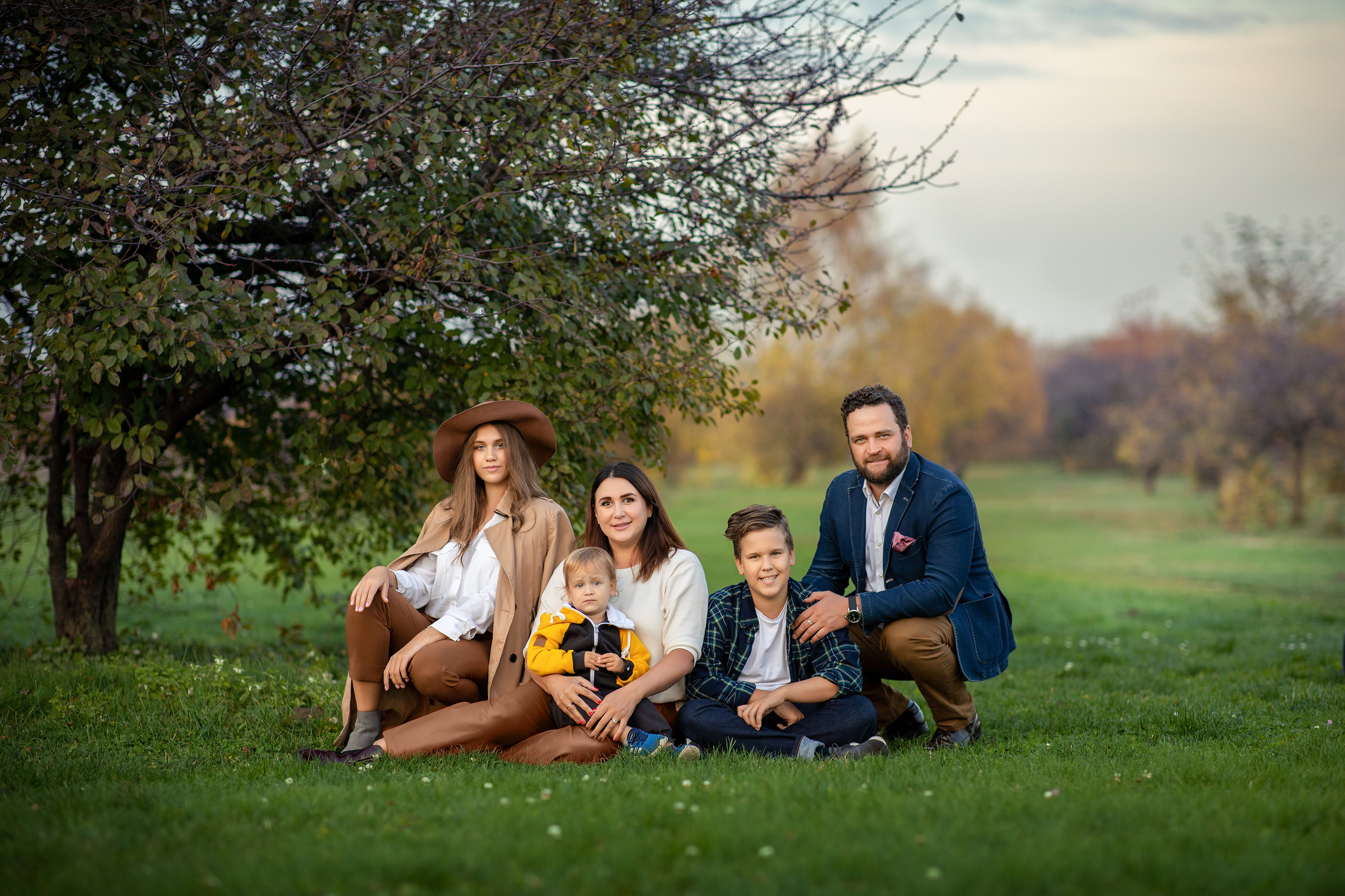 Анна Лебедева Фотограф детский семейная съемка женский портрет студийная съемка фотоконтент весенняя фотосессия фотопроект детская поля пшеницы москва цветение яблони люпины съемка с животными