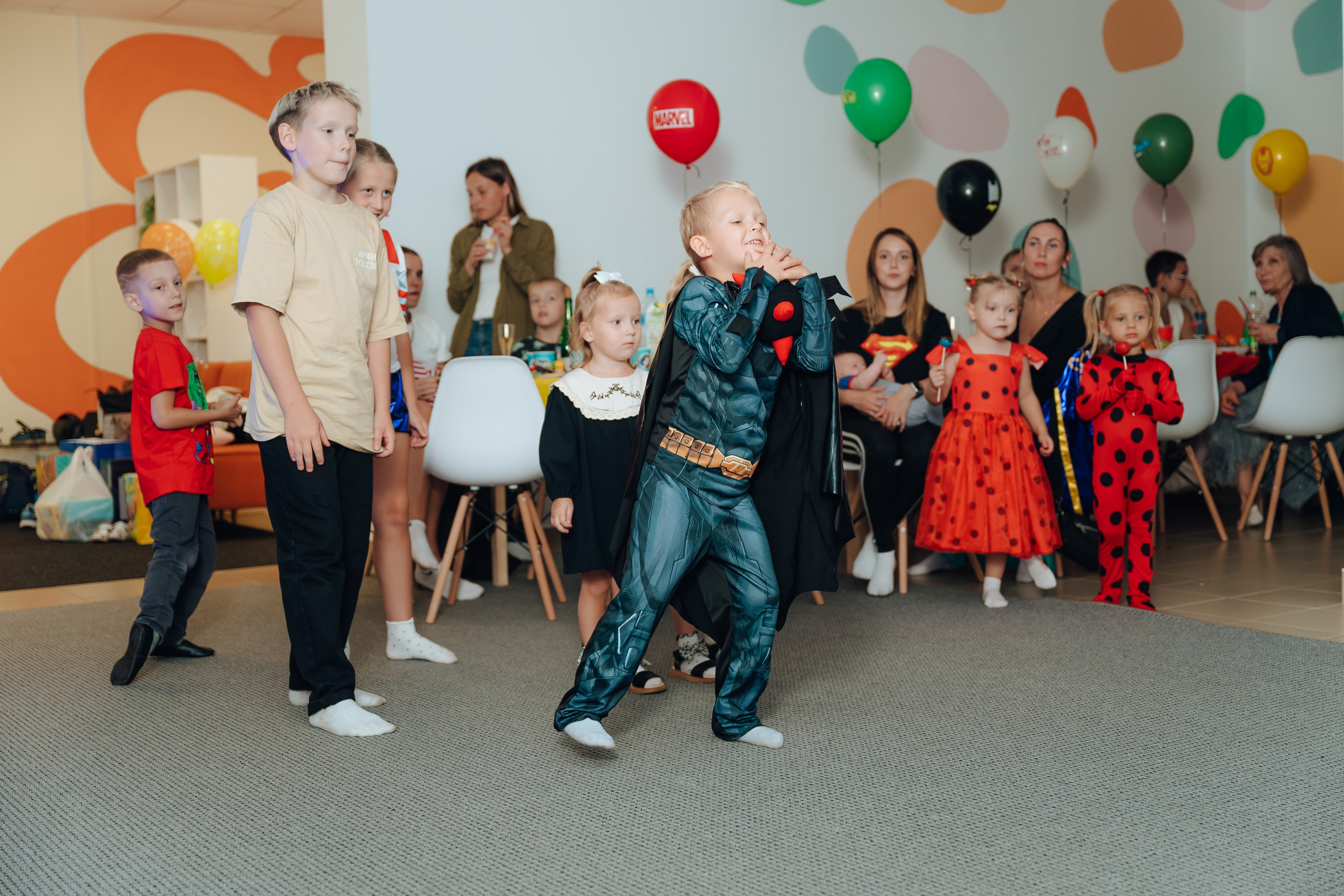 Праздник Льва в Мультифокс. Детский и семейный фотограф Катерина Мишина