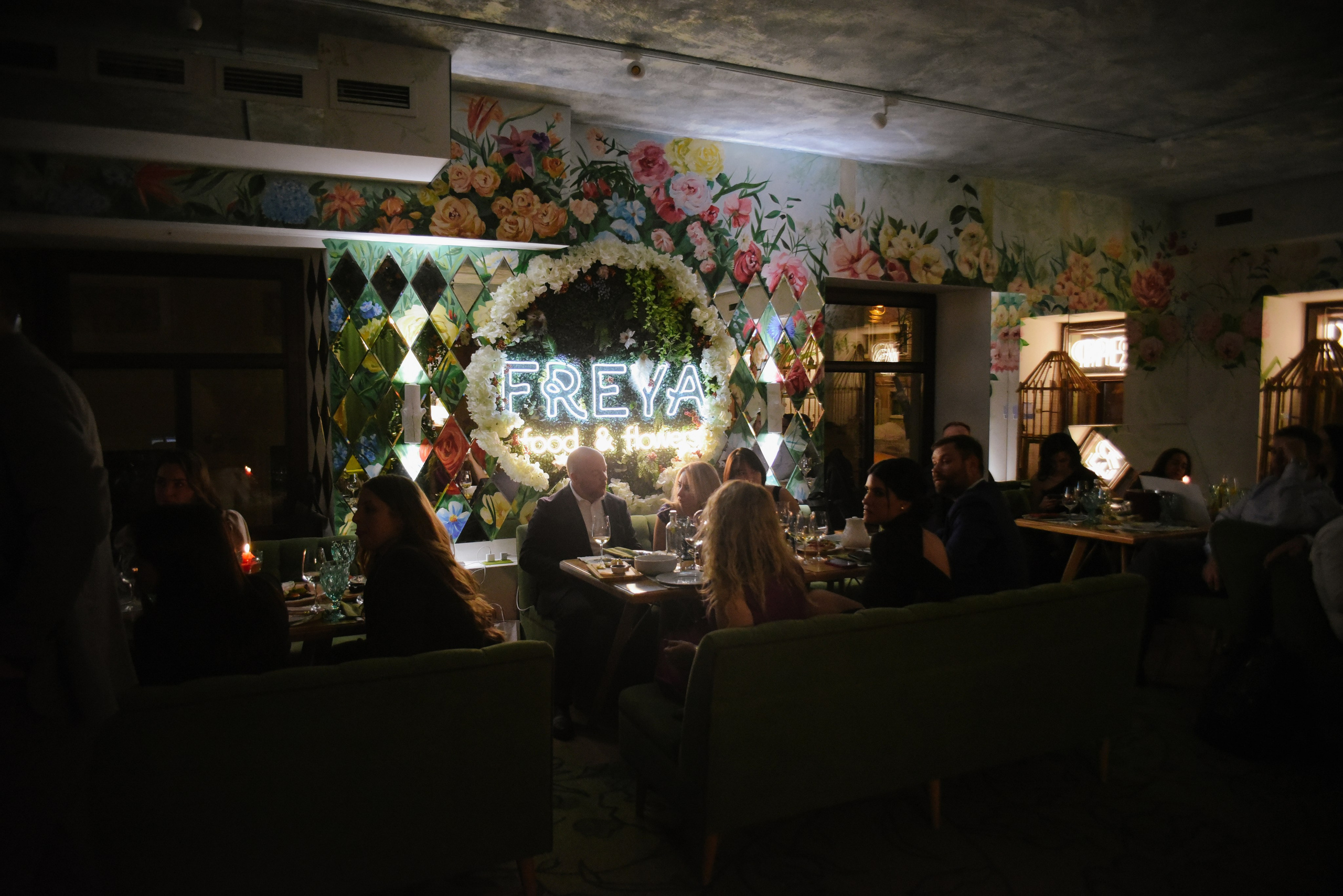 Этажи Винное казино. Фотограф Лола Волна, город Москва