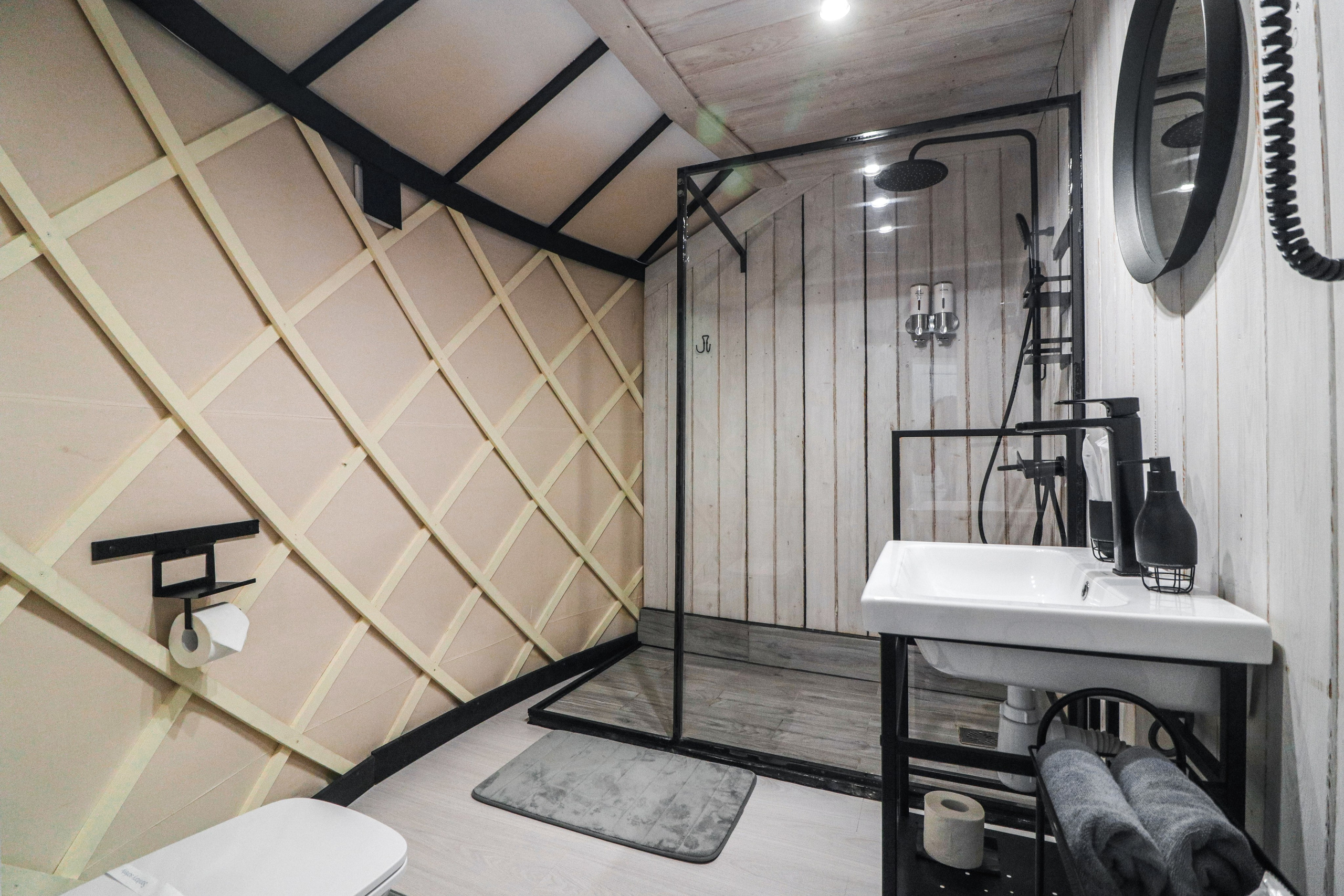 «Вдох» эко-отель, респ. Алтай. Контент фотограф Дмитрий Борисов