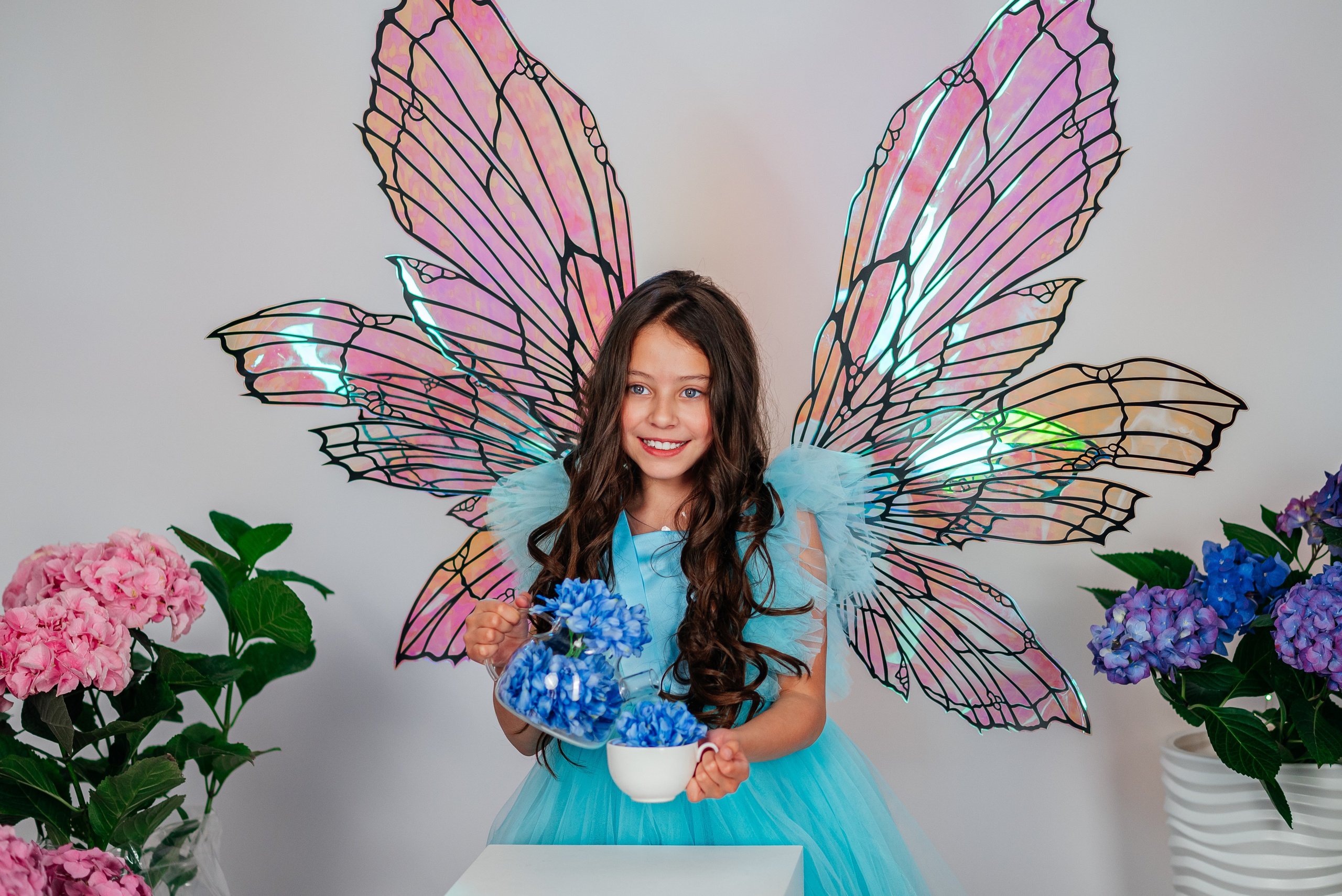 Вероника и гортензии. Семейный фотограф в Краснодаре