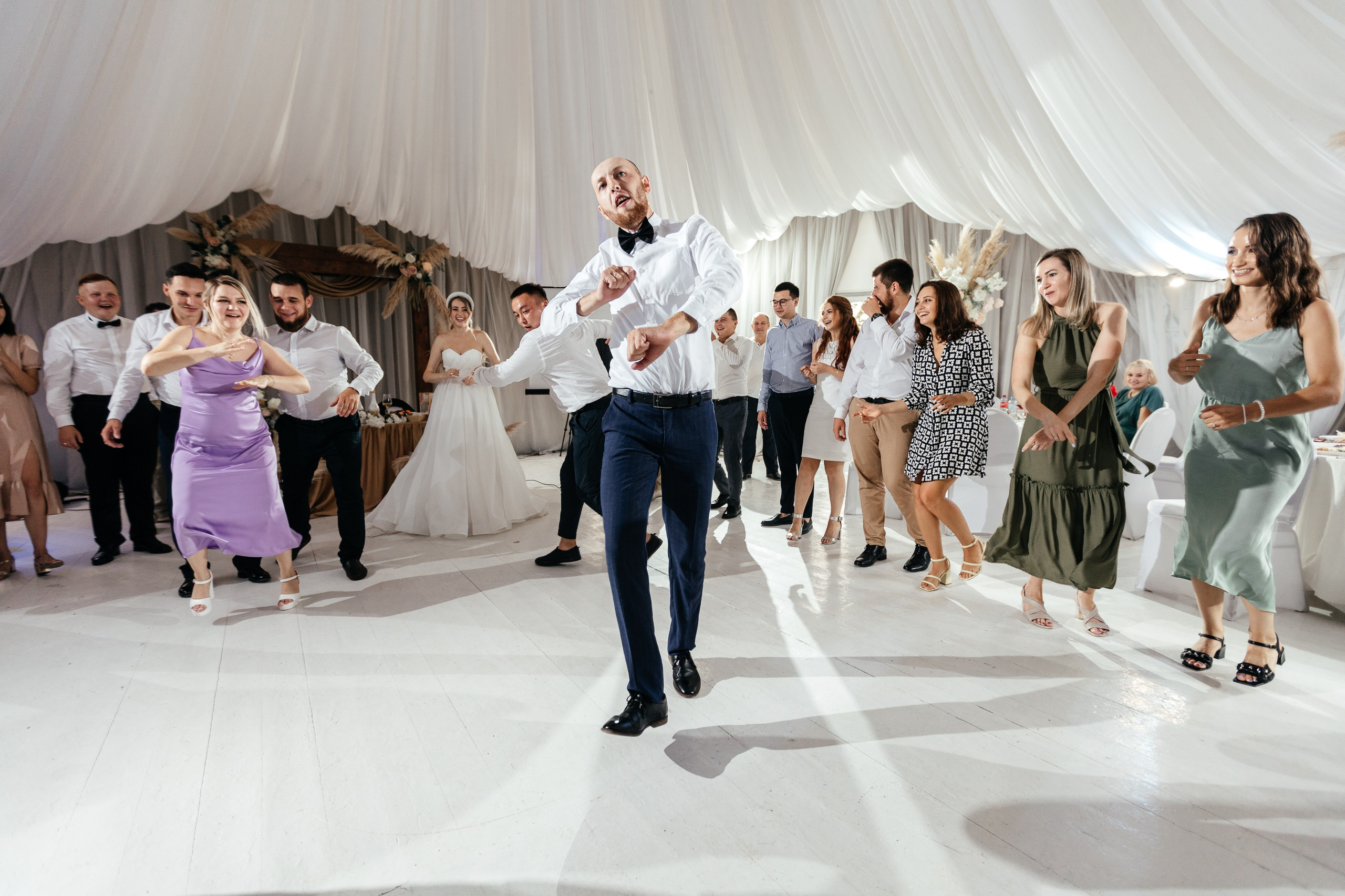 Свадебный фотограф Уфа — Руслан ГабдлисламовЖивые эмоции, красивые кадры, воспоминания на всю жизнь.Работаю по всей Республике Башкортоста. Свадебный фотограф Уфа Руслан Габдлисламов