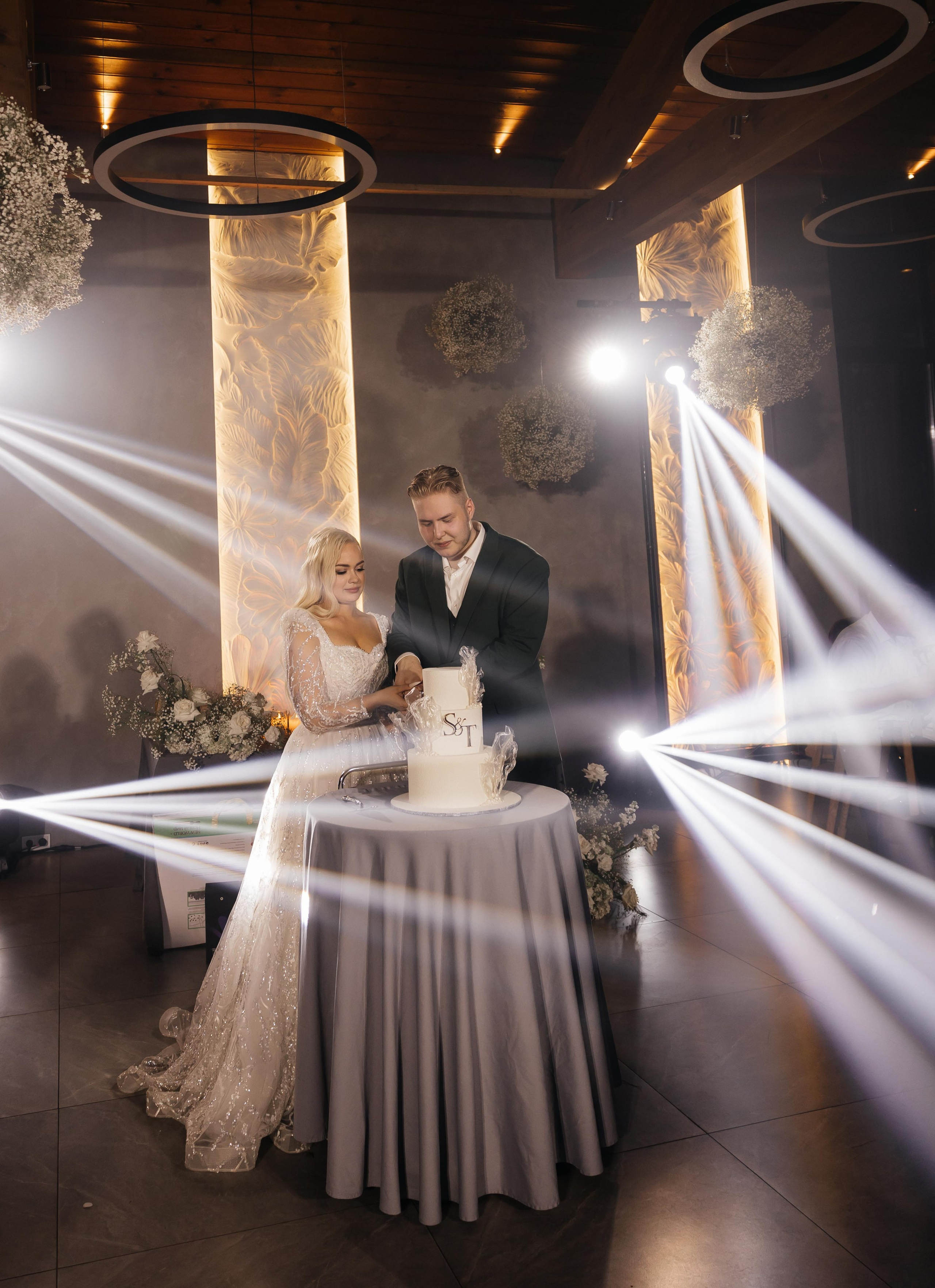 Свадебные фотографии Татьяны и Саввы. Свадебный и семейный фотограф Рассказова Виктория