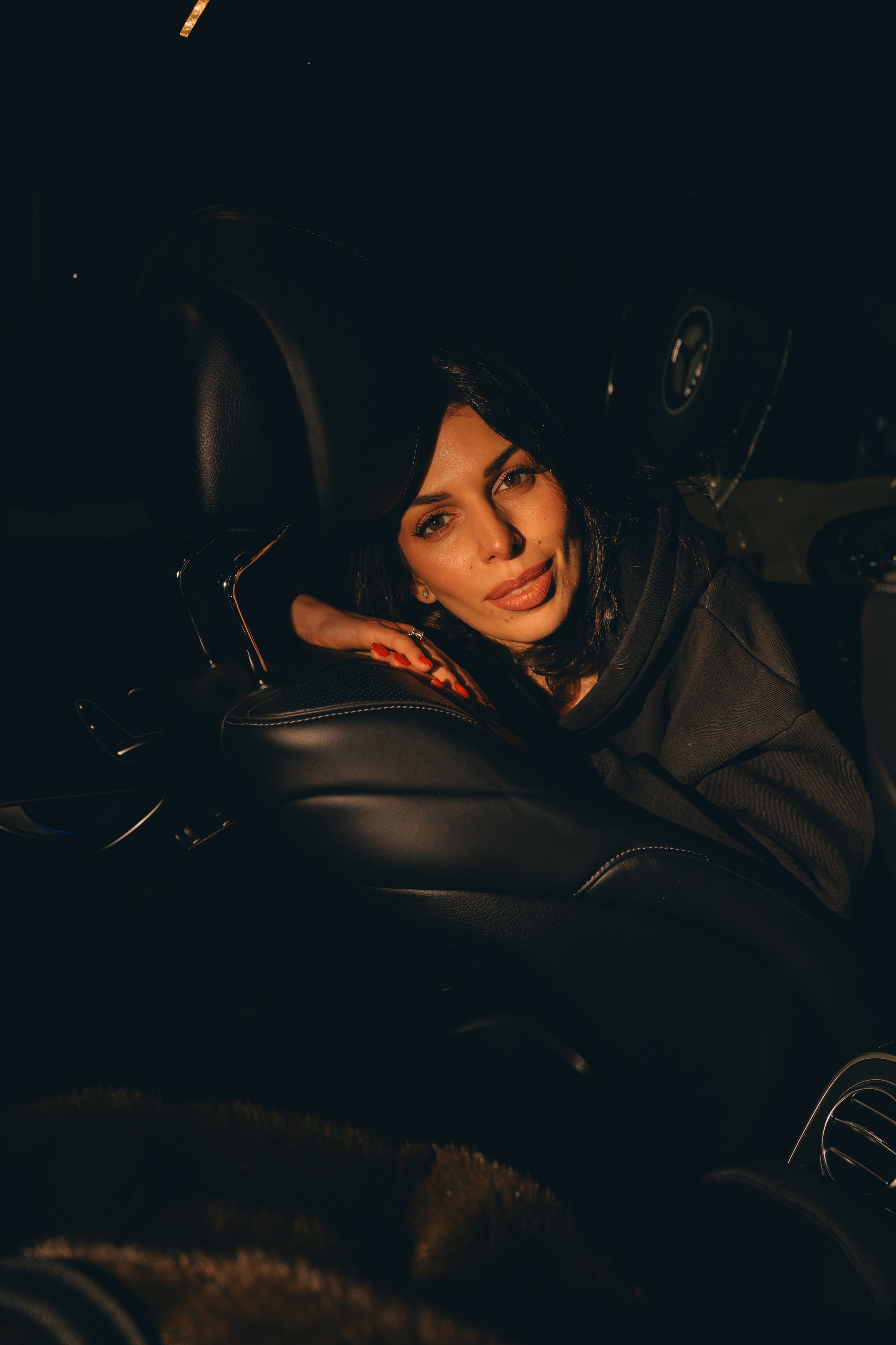 МАРИНА. Я фотограф из Москвы к Вашим услугам