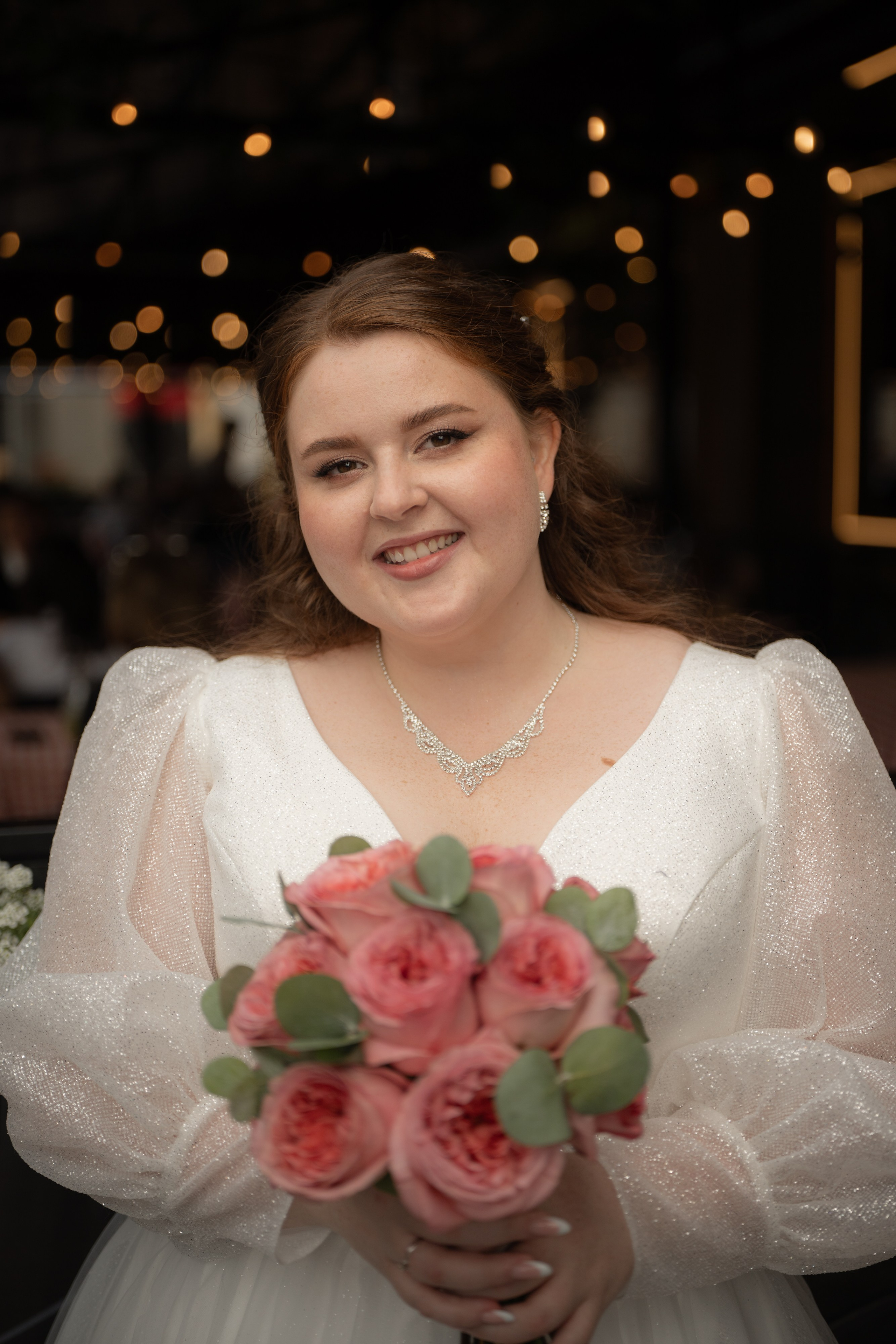 Красивые места для свадебной фотосессии летом в Санкт-Петербурге. Свадебный фотограф Александр Невский в Санкт-Петербурге