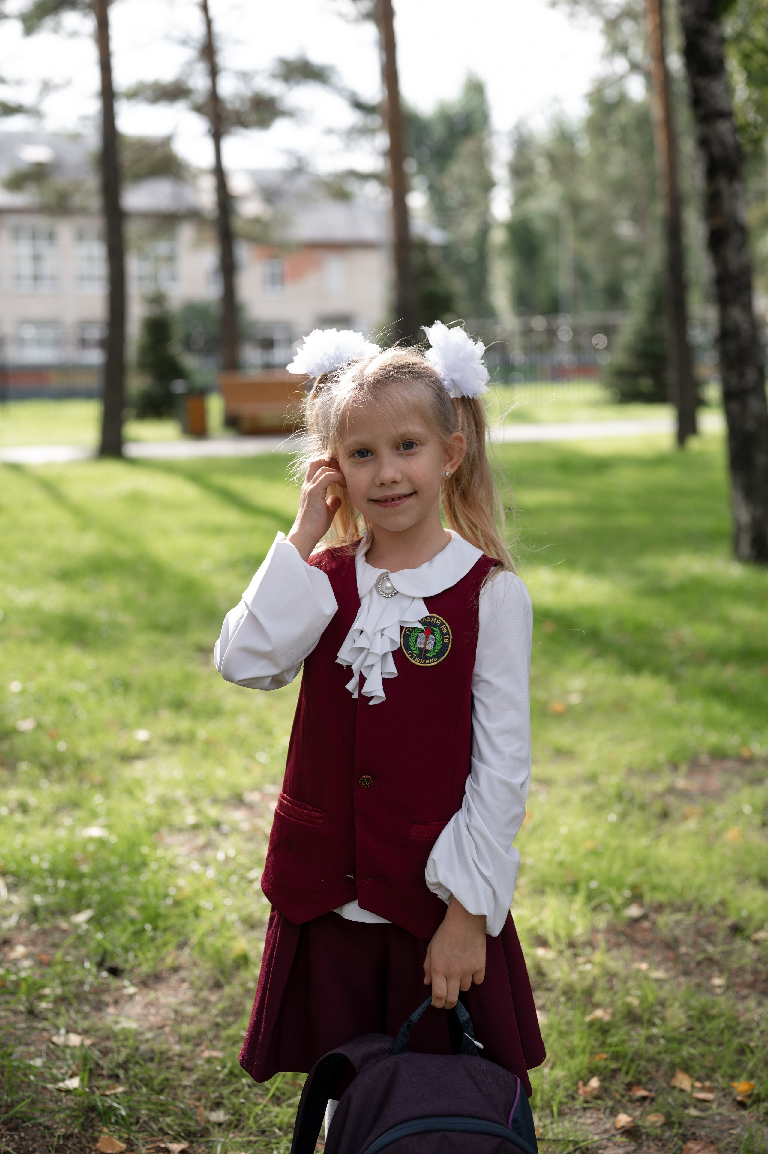 1 сентября 16 гимназия 2 класс (линейка + в классе+ на улице). Фотограф новорожденных, семейный детский в Тюмени Татьяна Морозова