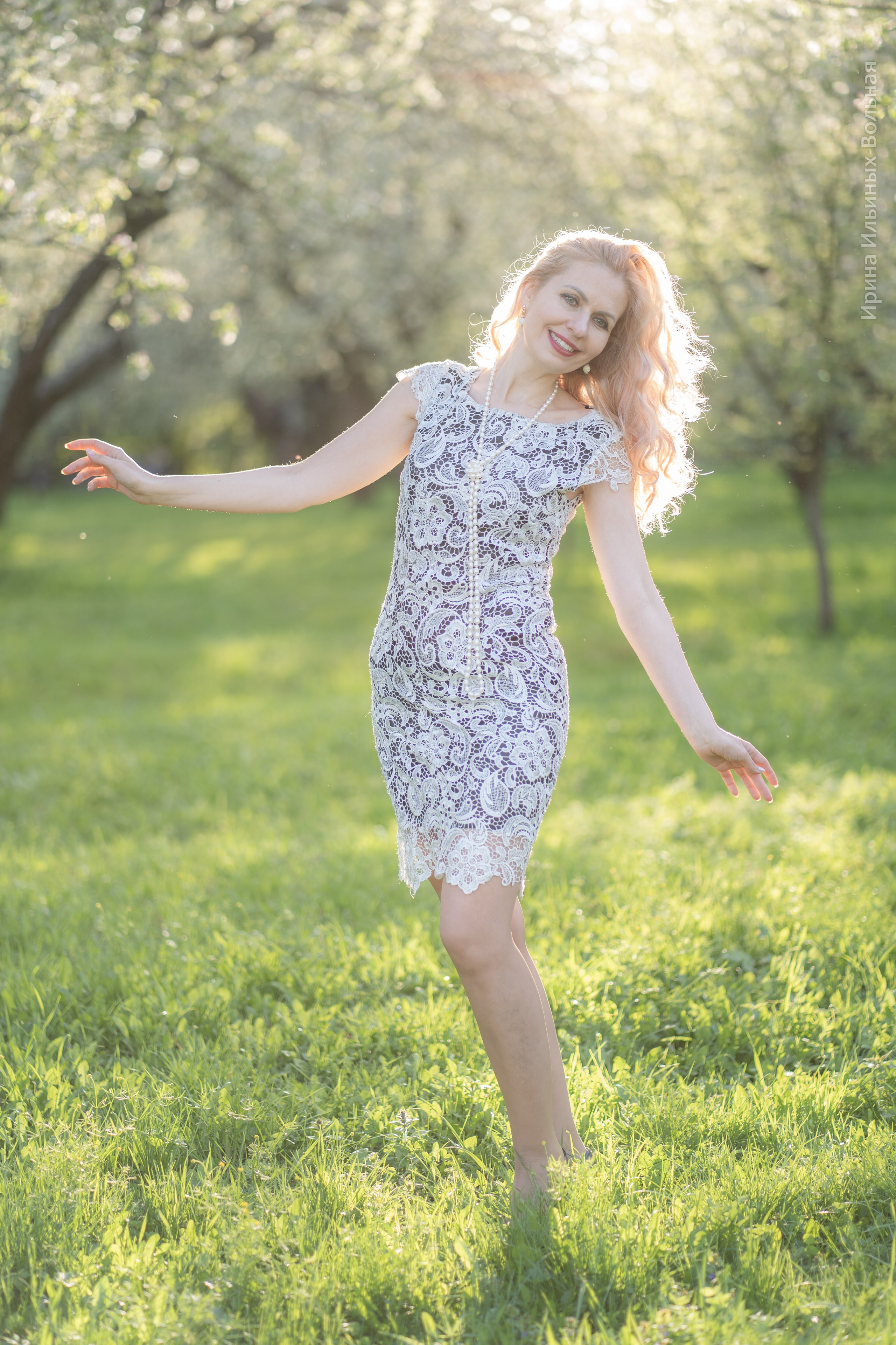 Прогулка с цветущем саду. Семейный и детский фотограф Ирина Ильиных-Вольная в Москве и не только