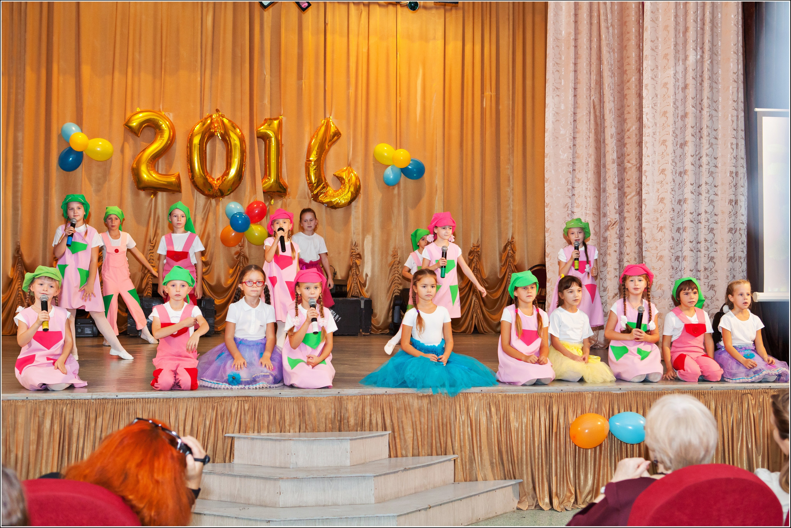 Выступление коллектива Дежавю. Фото и видео Москва, Московский. Свадебный фотограф, видеограф, фотосессии, видеосъемка