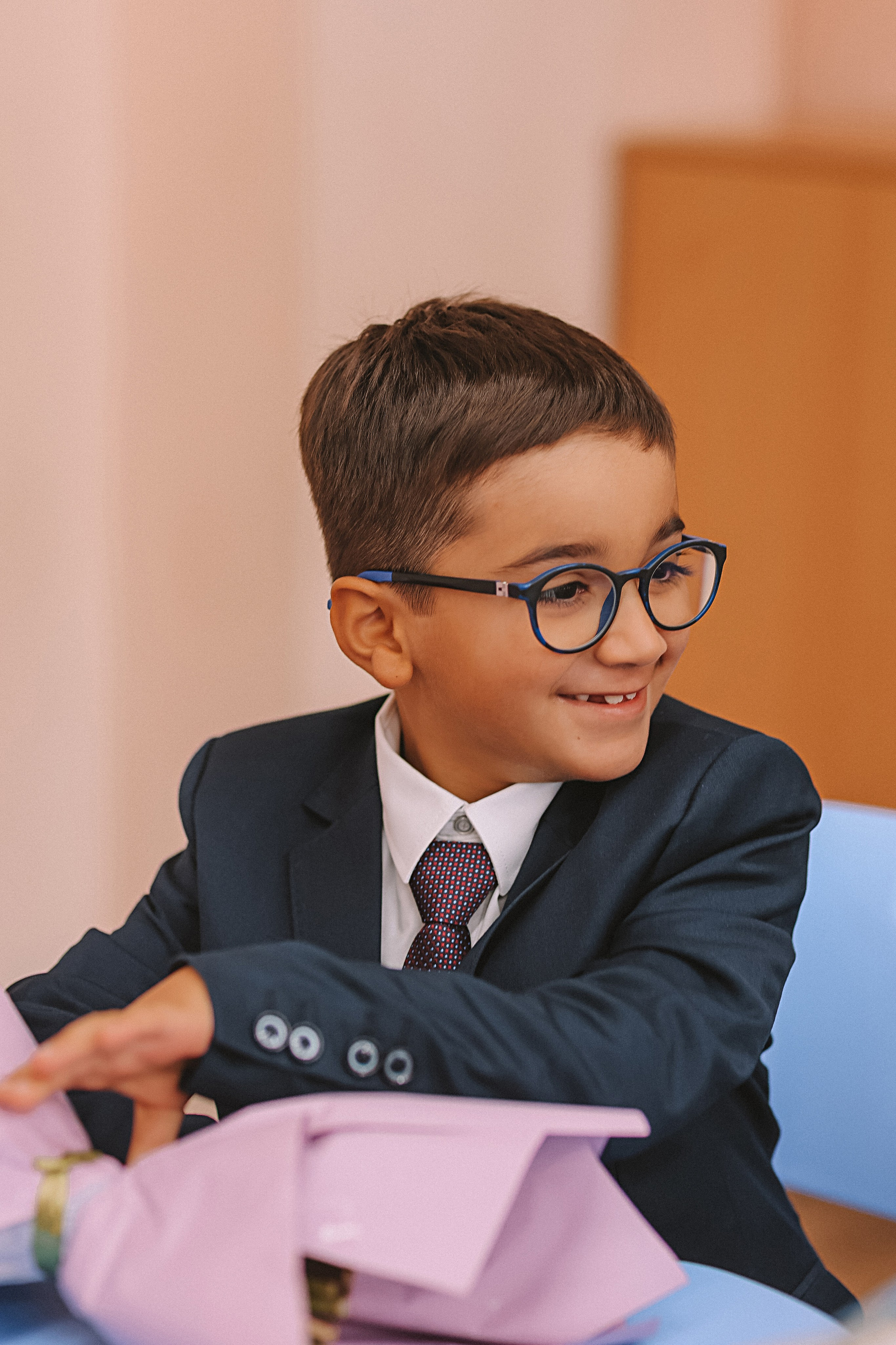 1 сентября линейка+кл час+портреты. Семейный фотограф Тюмень, фотограф на роды Салмина Мария