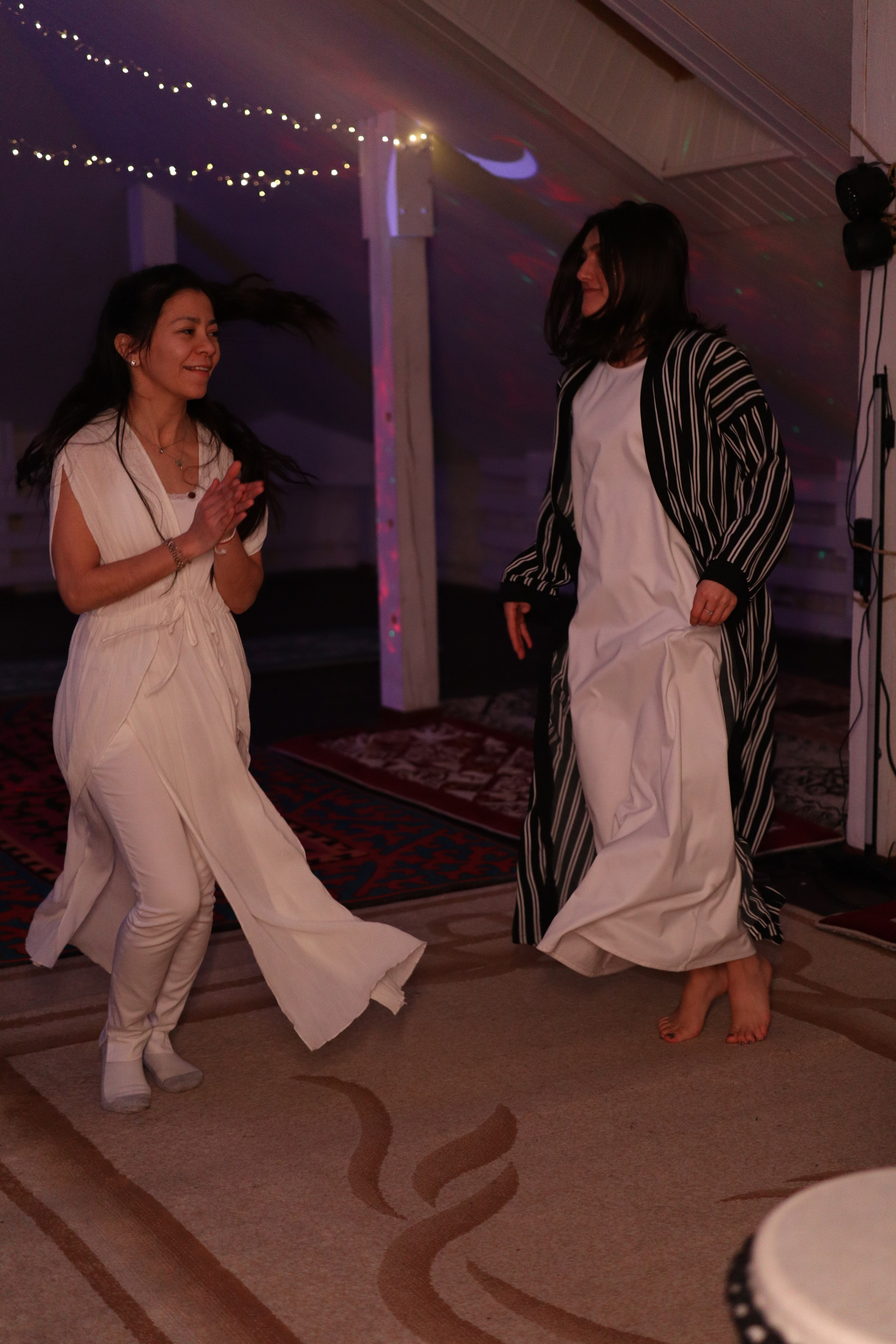 Bhakti Mantra. Photo Ninja