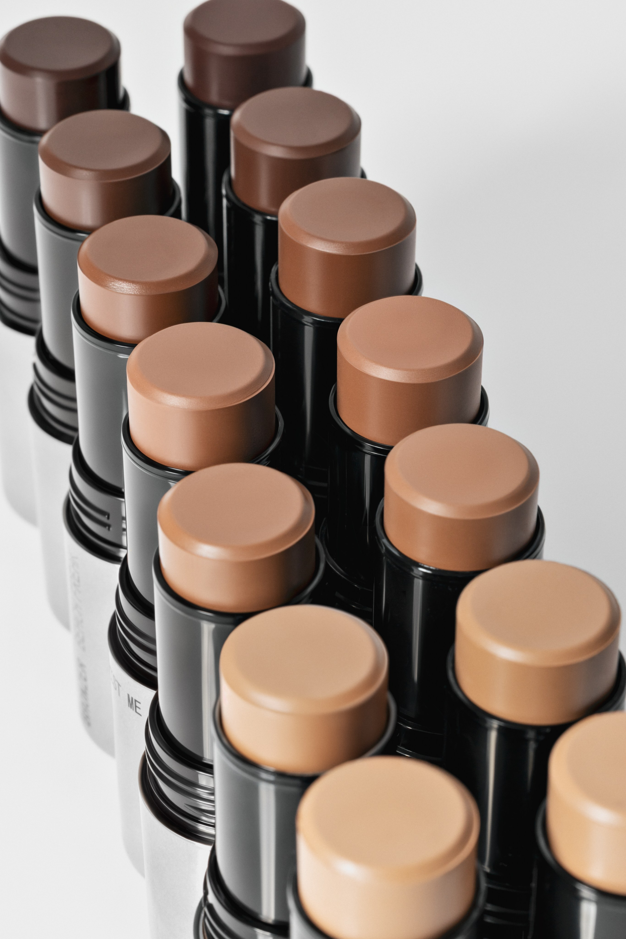 About face Bronzer. Retouching, photo editing, portfolio retoucher