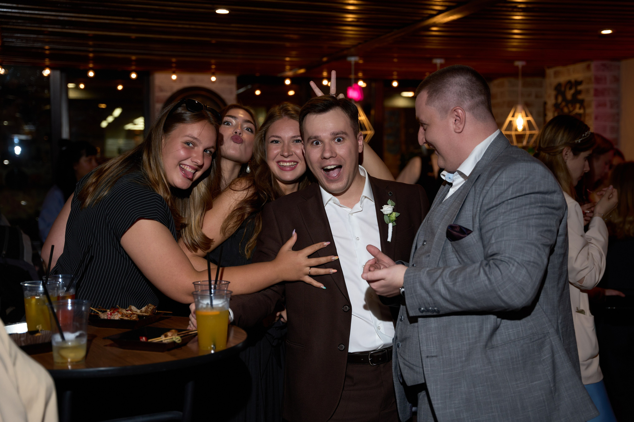 Свадебная фотосъемка в Москве – Нежные и стильные кадры | AkselPhoto. Фотограф в Москве (ЮВАО ВАО СВАО)