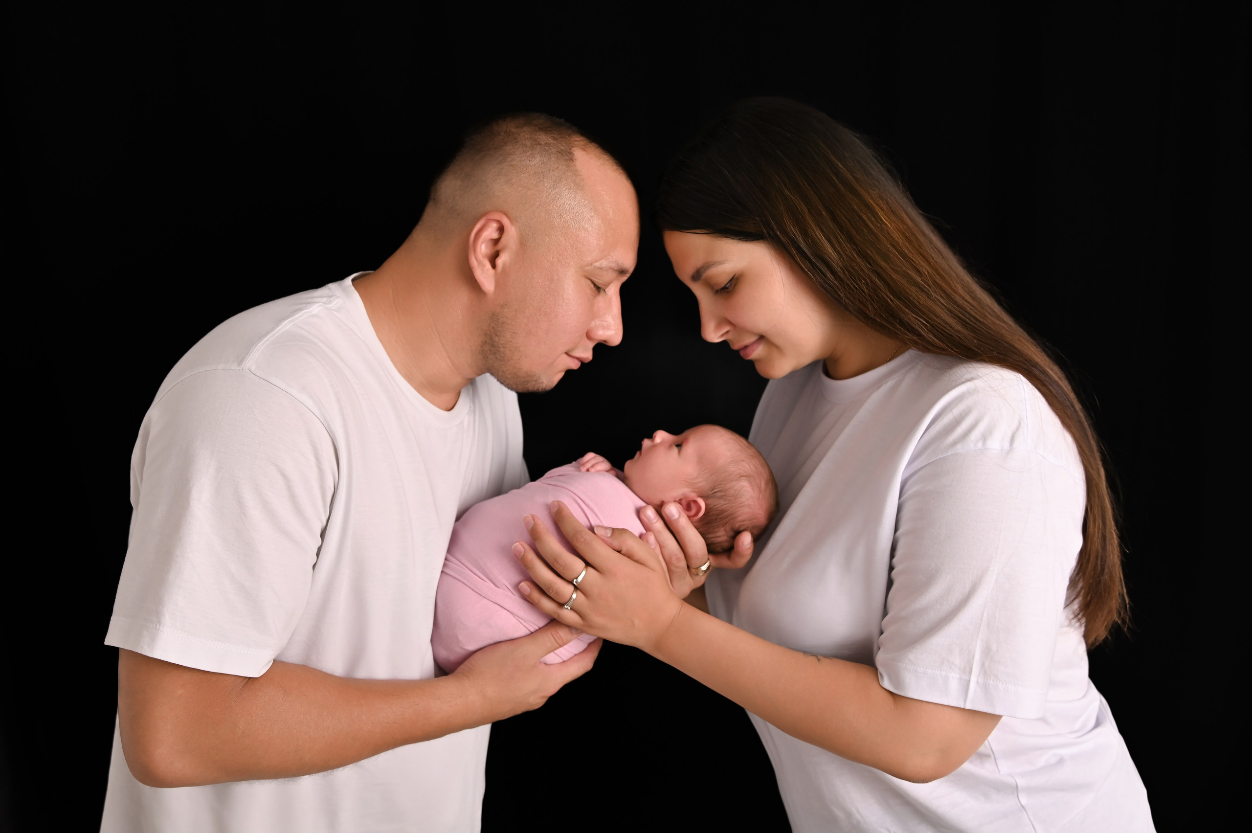 Эсмира 13 дней ньюборн. Фотограф Новорожденных и семейный Элла Огай г. Сатпаев