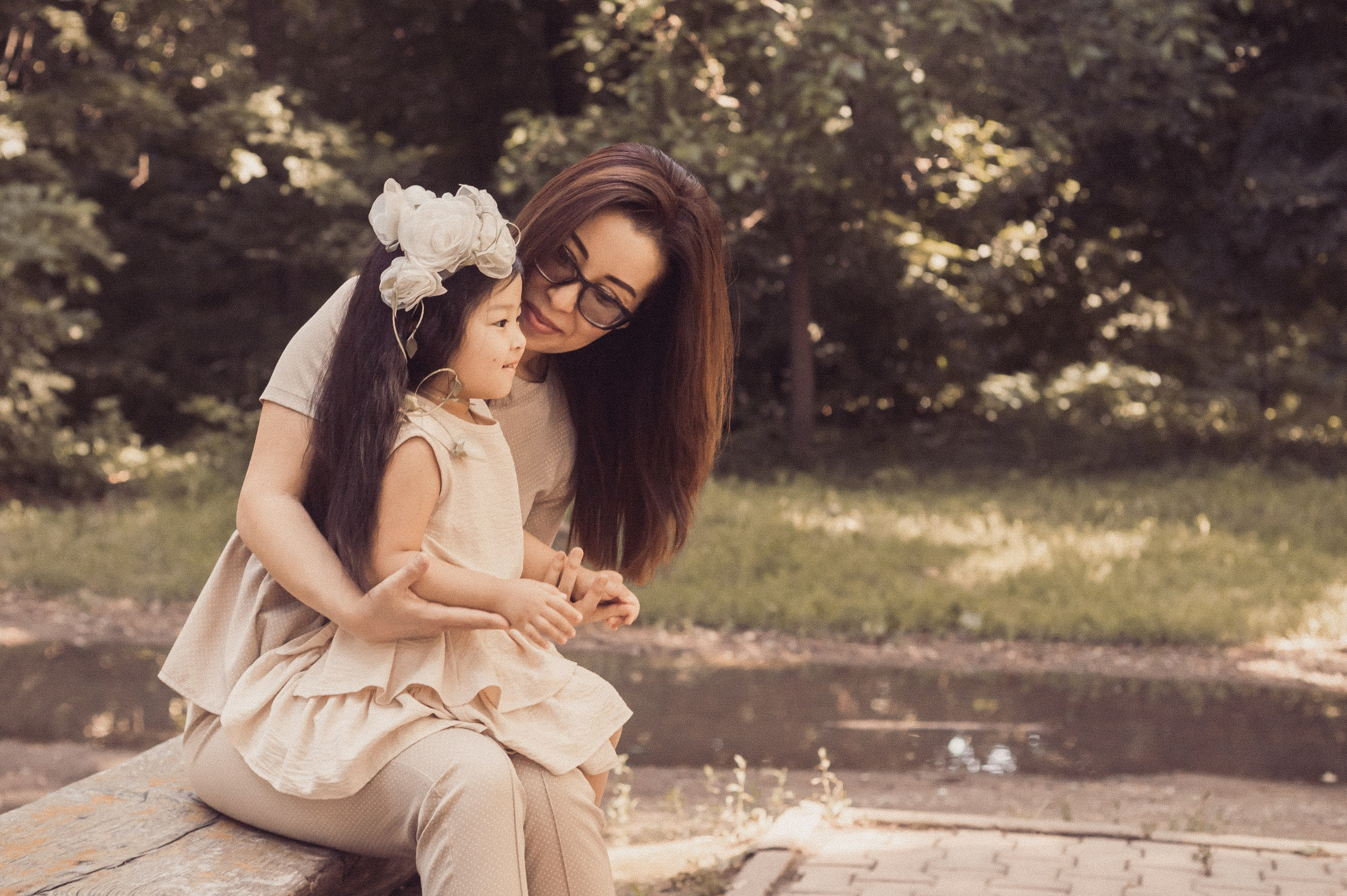 Летняя прогулка мамы и дочери. Фотограф Наталья Гончарова. Снимаю живые портреты в Алматы