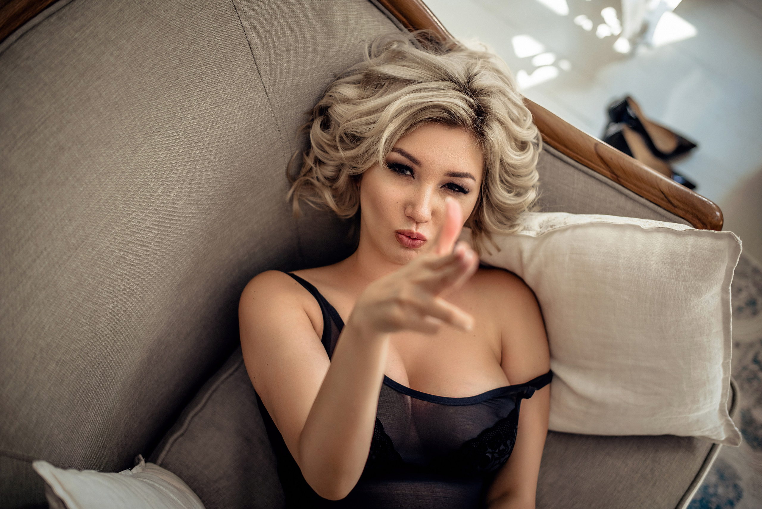 Yarkova Live. Елена Северина фотограф, Алматы: репортаж (спорт, концерты, конференции), предметная и фуд-съёмка, портреты, каталоги, фэшн, ретушь