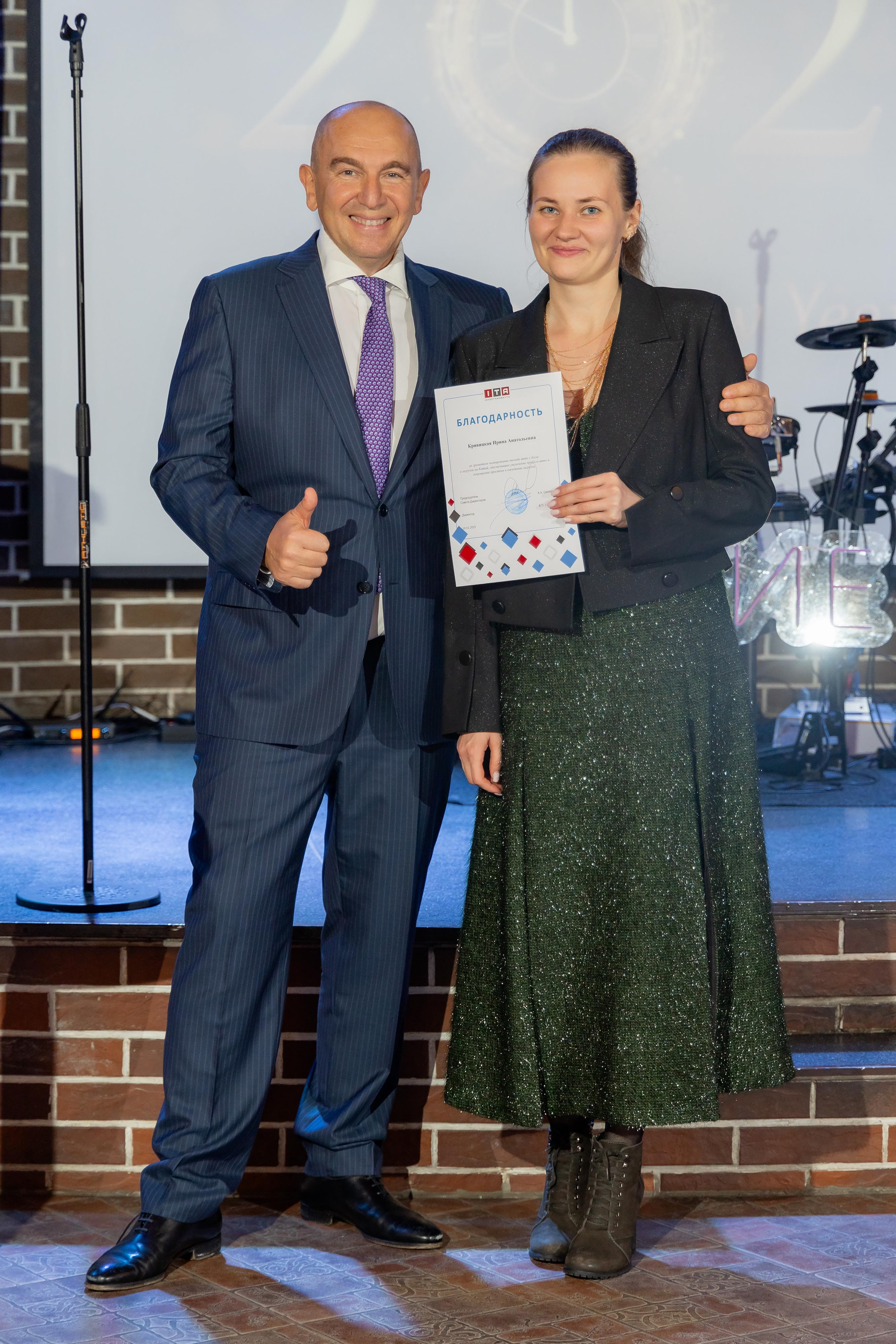 Корпоративная новогодняя съемка для логистической компании ИТА. Свадебный фотограф в Минске/Беларуси Сергей Спиридонов