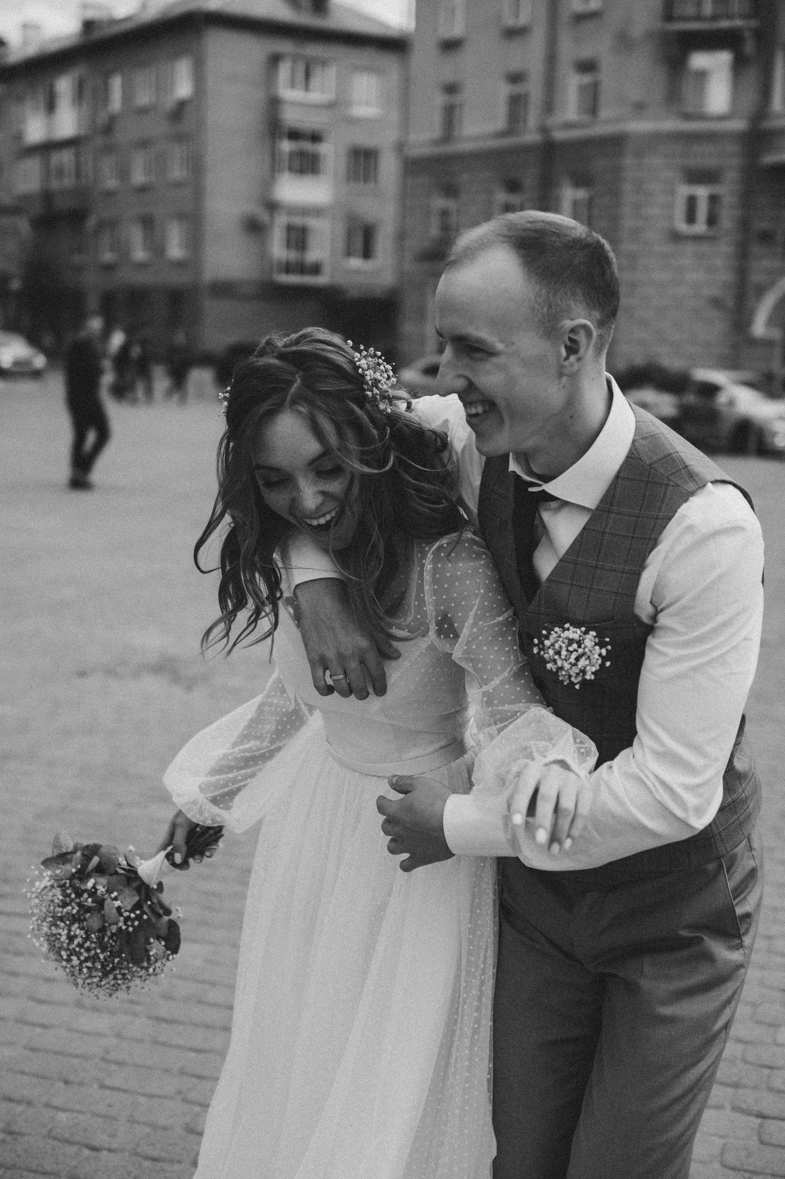 Свадебные фотографии. Фотограф в Барнауле Дарья Бутурлакина. Люби.Цени.Касайся