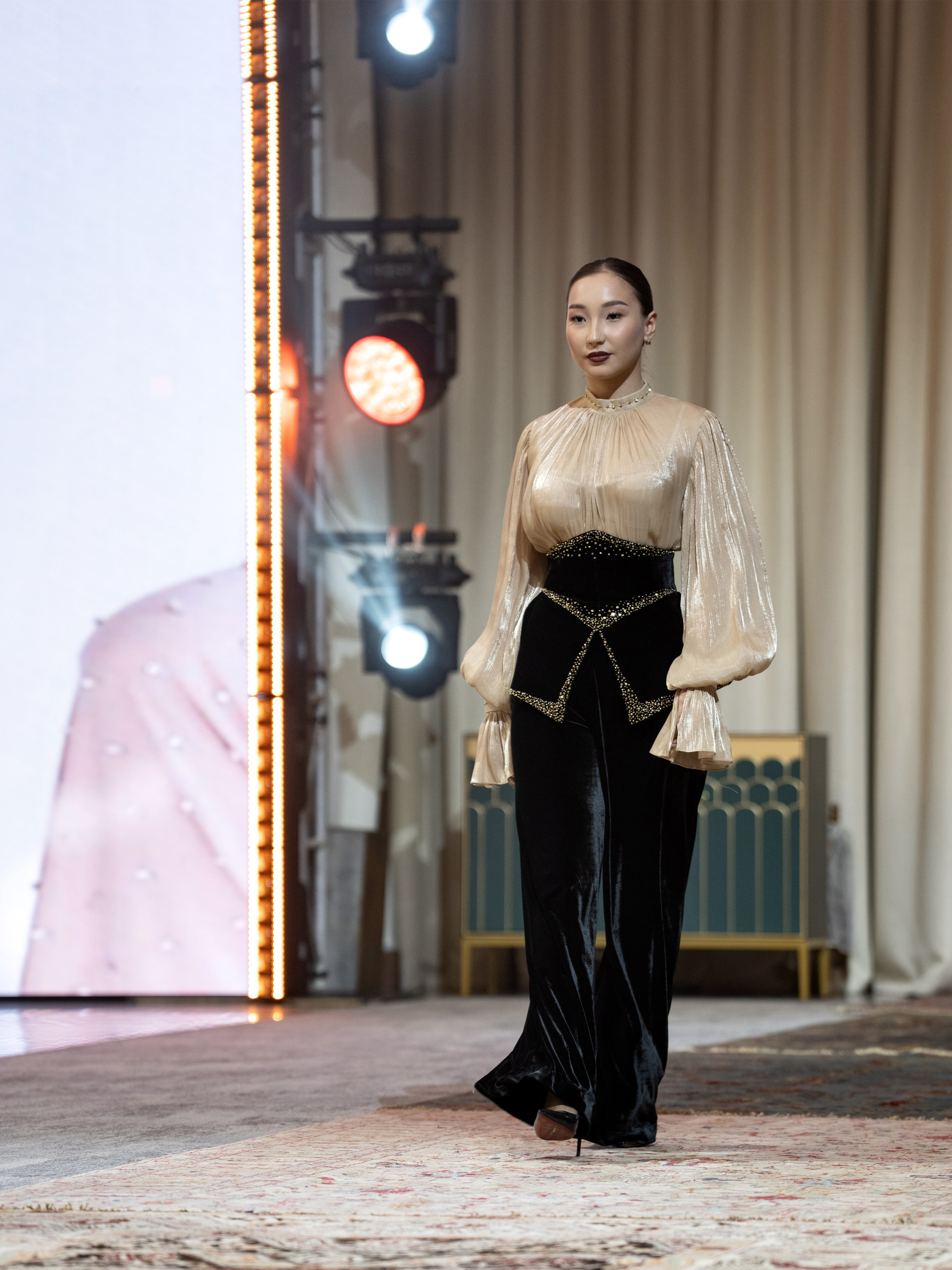 Khanshaiym brand. Сайт Алматинского НЮ АРТ, будуар и фэшн фотографа Дениса Карпенко