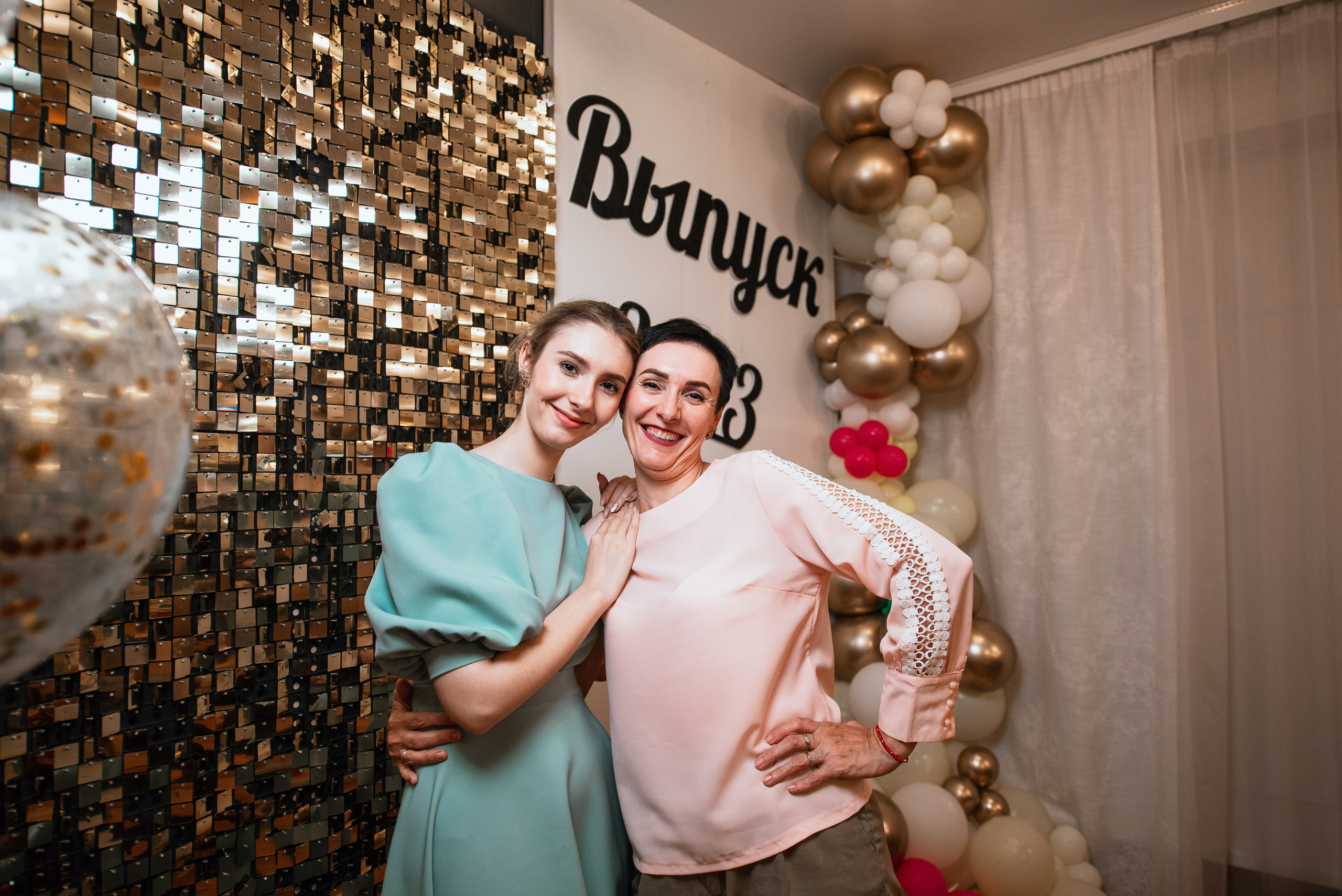 Выпускные школ. Свадебный и репортажный фотограф