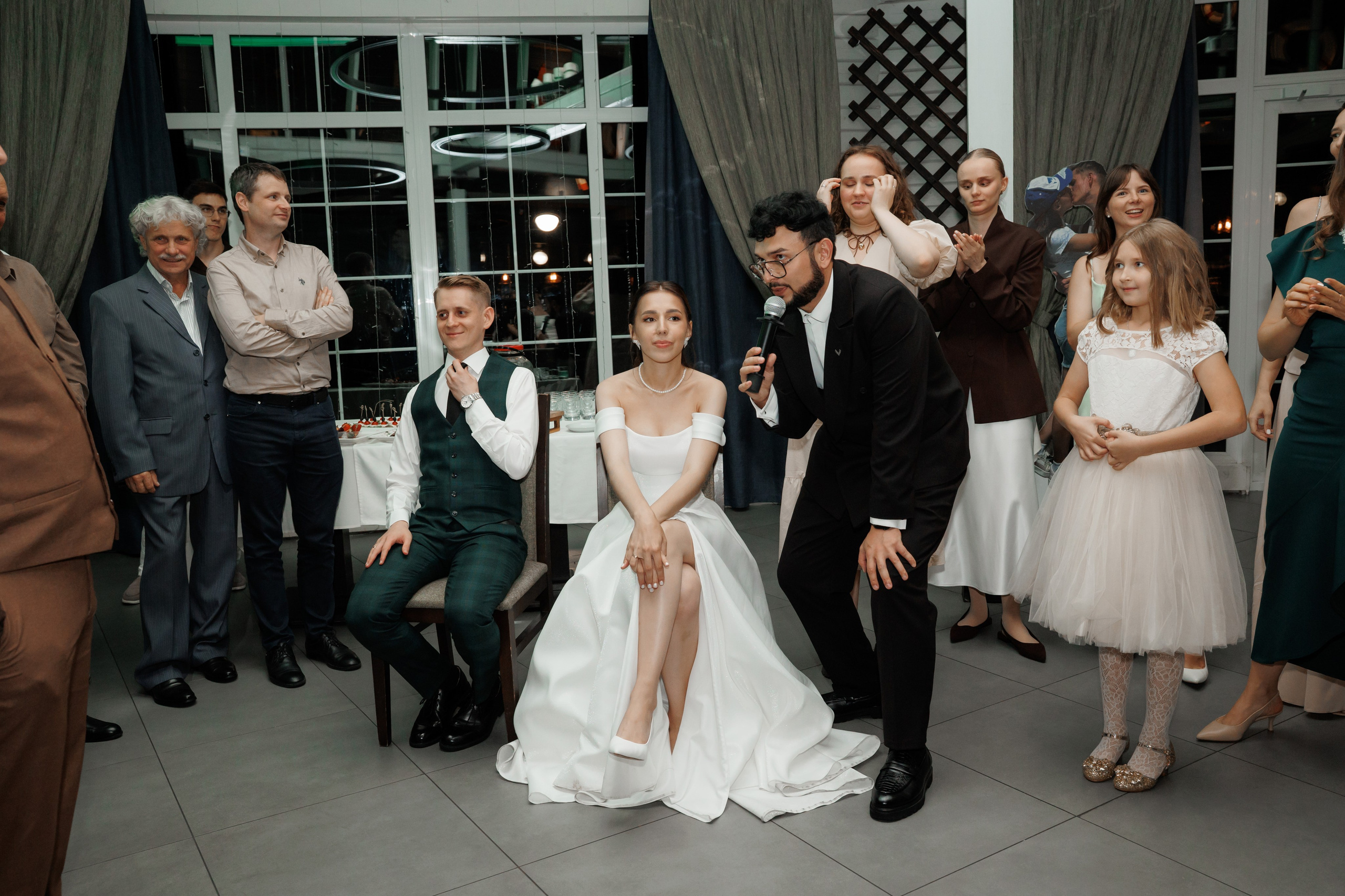 Регистрация в отеле Fish Point, ЗАГС Бутово, прогулка в Остафьево. Свадебный и репортажный фотограф (Москва, Королев и другие)