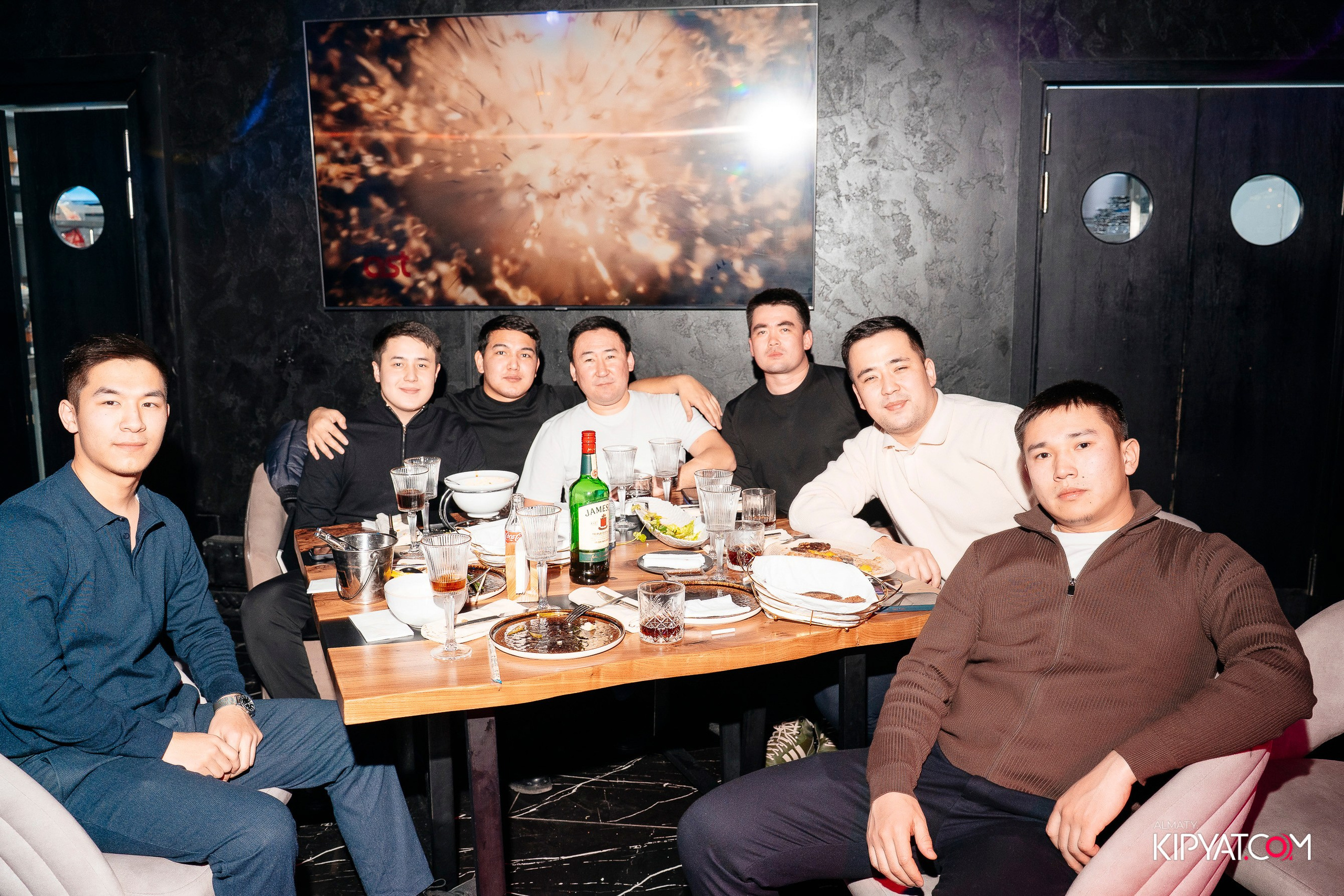 MOOD KARAOKE & TERRACE. КИПЯТКОМ АЛМАТЫ! Фотосъемка мероприятий в Алматы