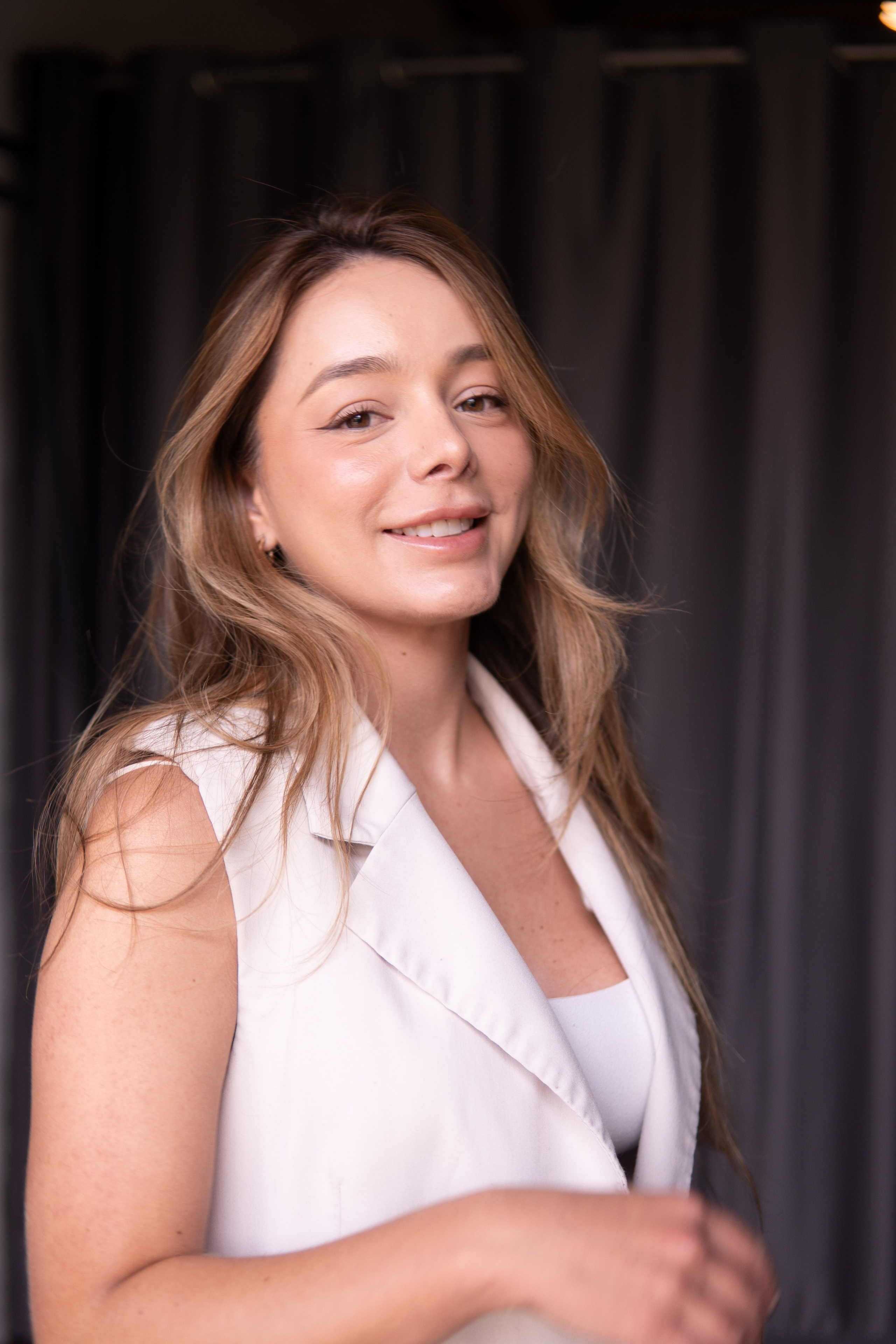 La Esposa. Wedding Photographer in Barcelona and Medellin