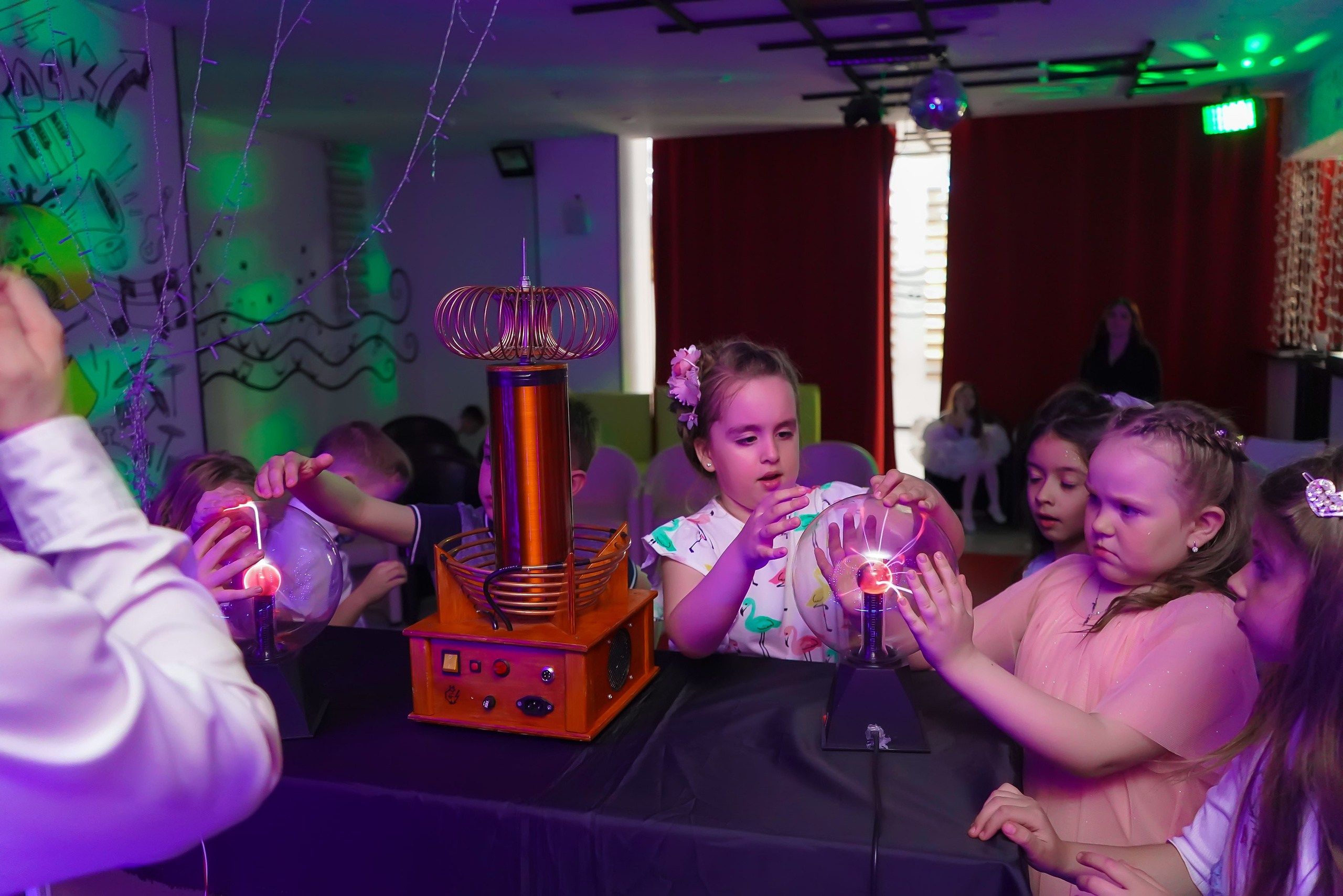 Фотосъемка видеосъёмка фотограф видеооператор новогодних утренников  в. Фотограф, видеооператор Нина Коршунова