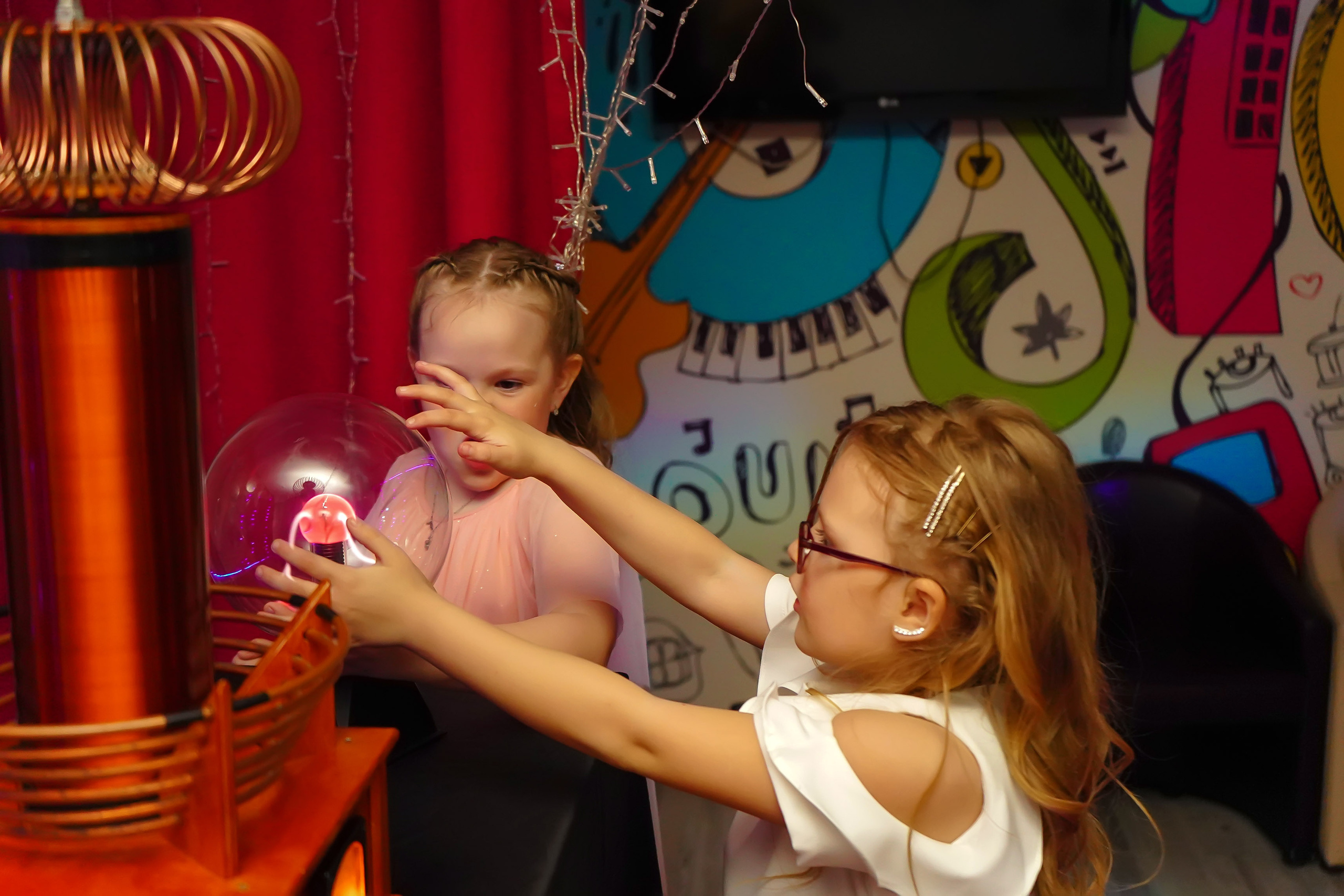 Фотосъемка видеосъёмка фотограф видеооператор новогодних утренников  в. Фотограф, видеооператор Нина Коршунова