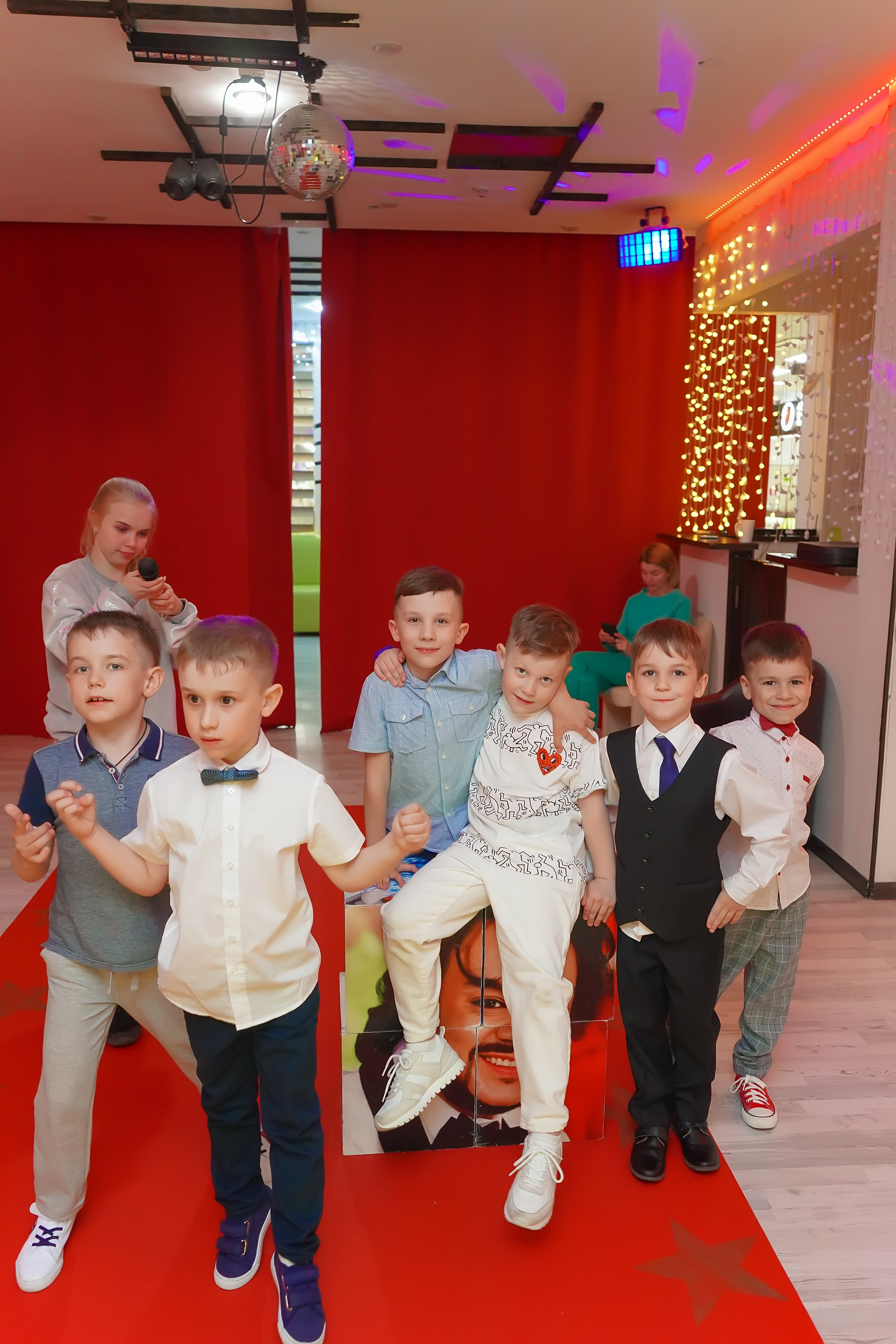 Фотосъемка видеосъёмка фотограф видеооператор новогодних утренников  в. Фотограф, видеооператор Нина Коршунова