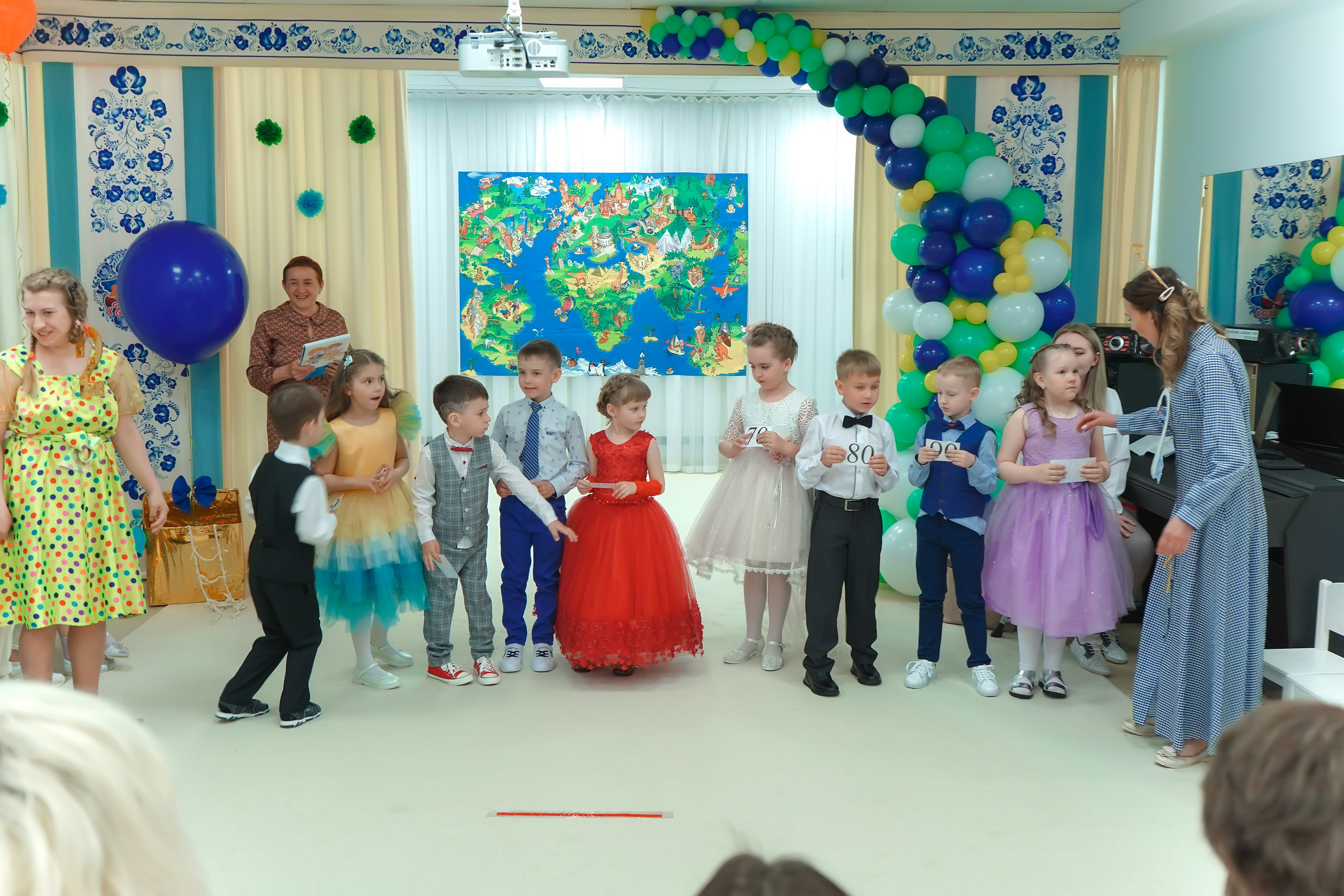 Фотосъемка видеосъёмка фотограф видеооператор новогодних утренников  в. Фотограф, видеооператор Нина Коршунова