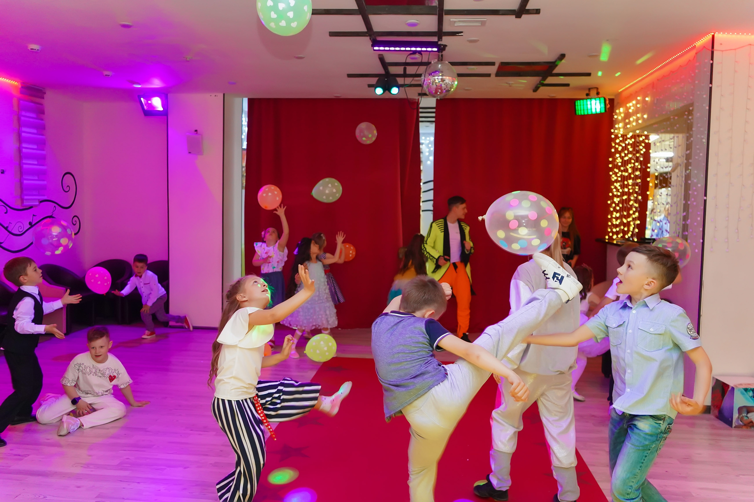 Фотосъемка видеосъёмка фотограф видеооператор новогодних утренников  в. Фотограф, видеооператор Нина Коршунова