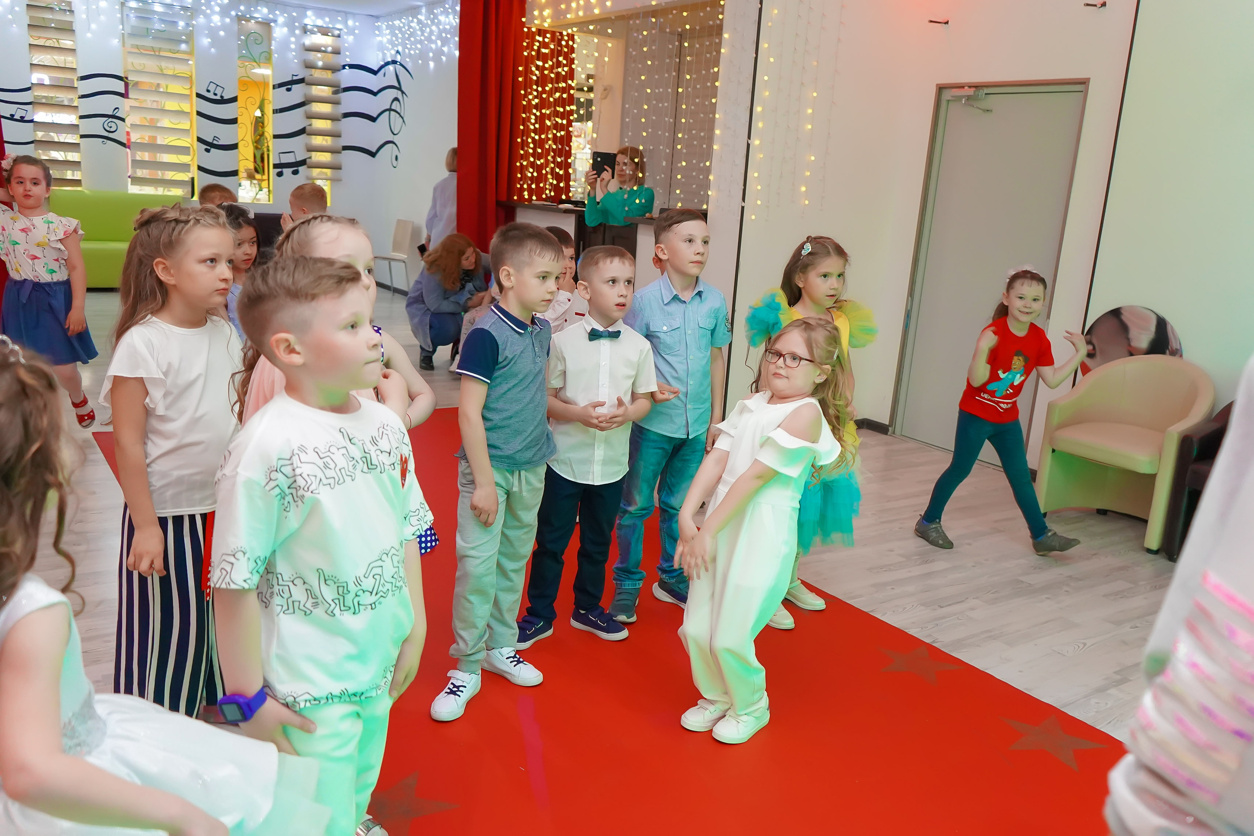 Фотосъемка видеосъёмка фотограф видеооператор новогодних утренников  в. Фотограф, видеооператор Нина Коршунова