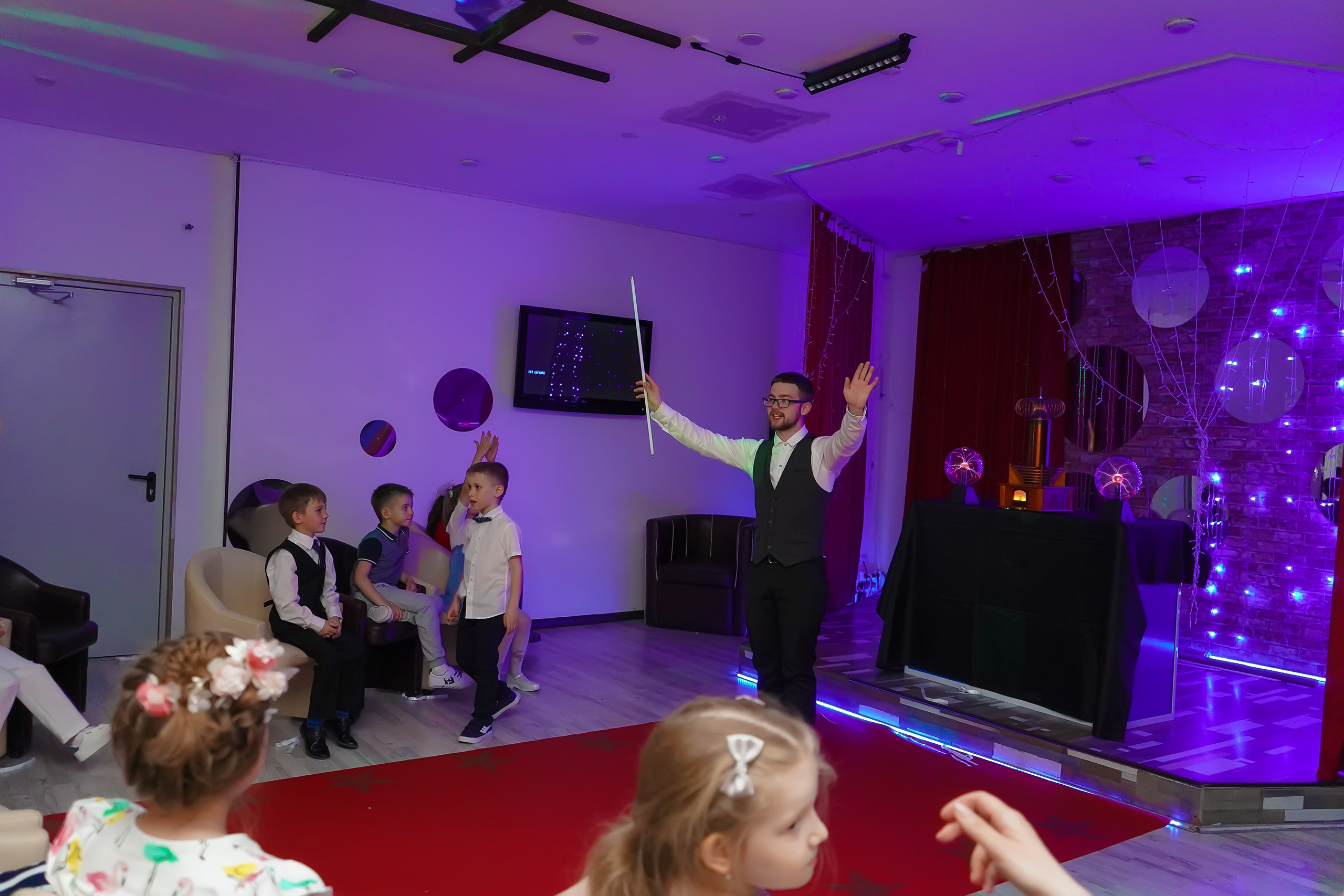 Фотосъемка видеосъёмка фотограф видеооператор новогодних утренников  в. Фотограф, видеооператор Нина Коршунова