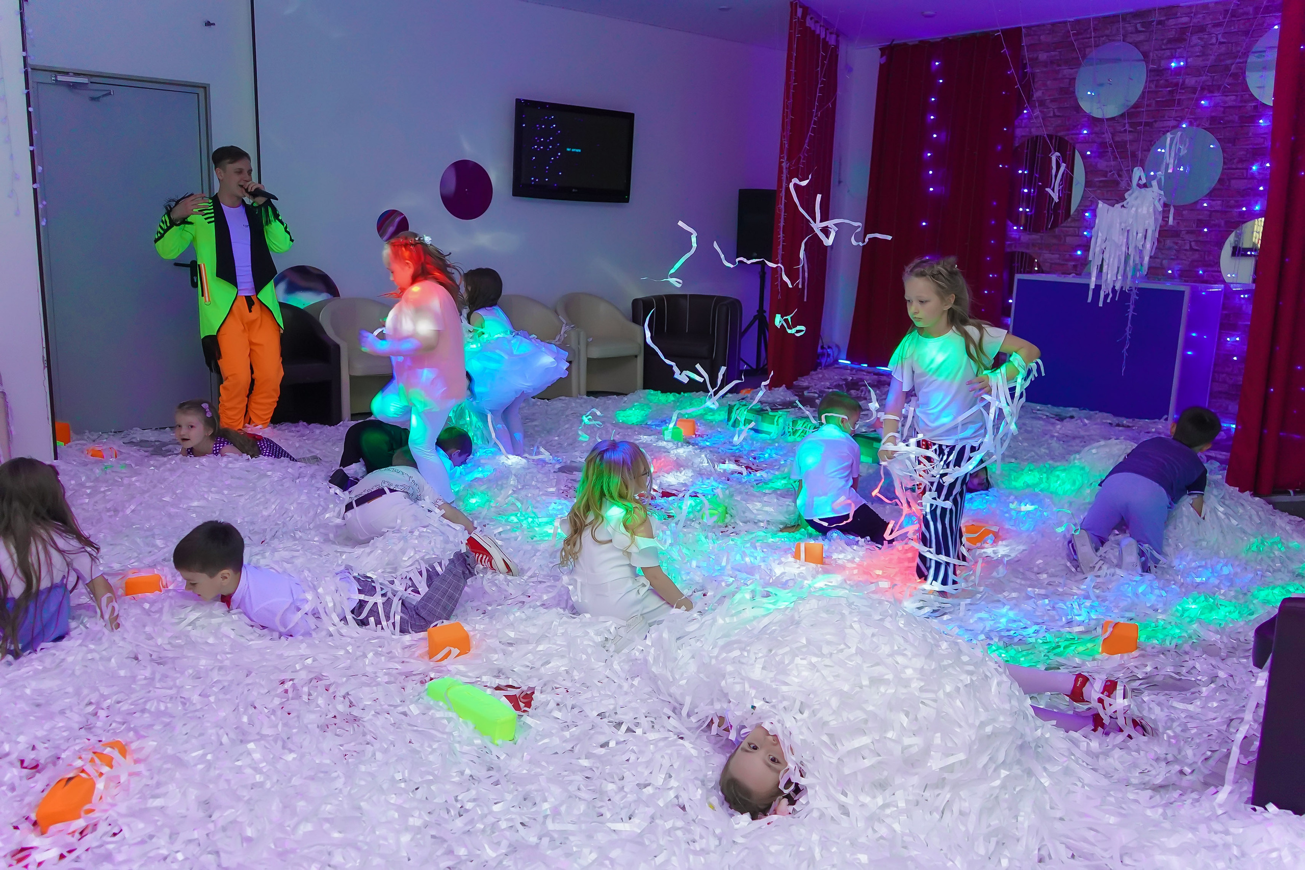 Фотосъемка видеосъёмка фотограф видеооператор новогодних утренников  в. Фотограф, видеооператор Нина Коршунова