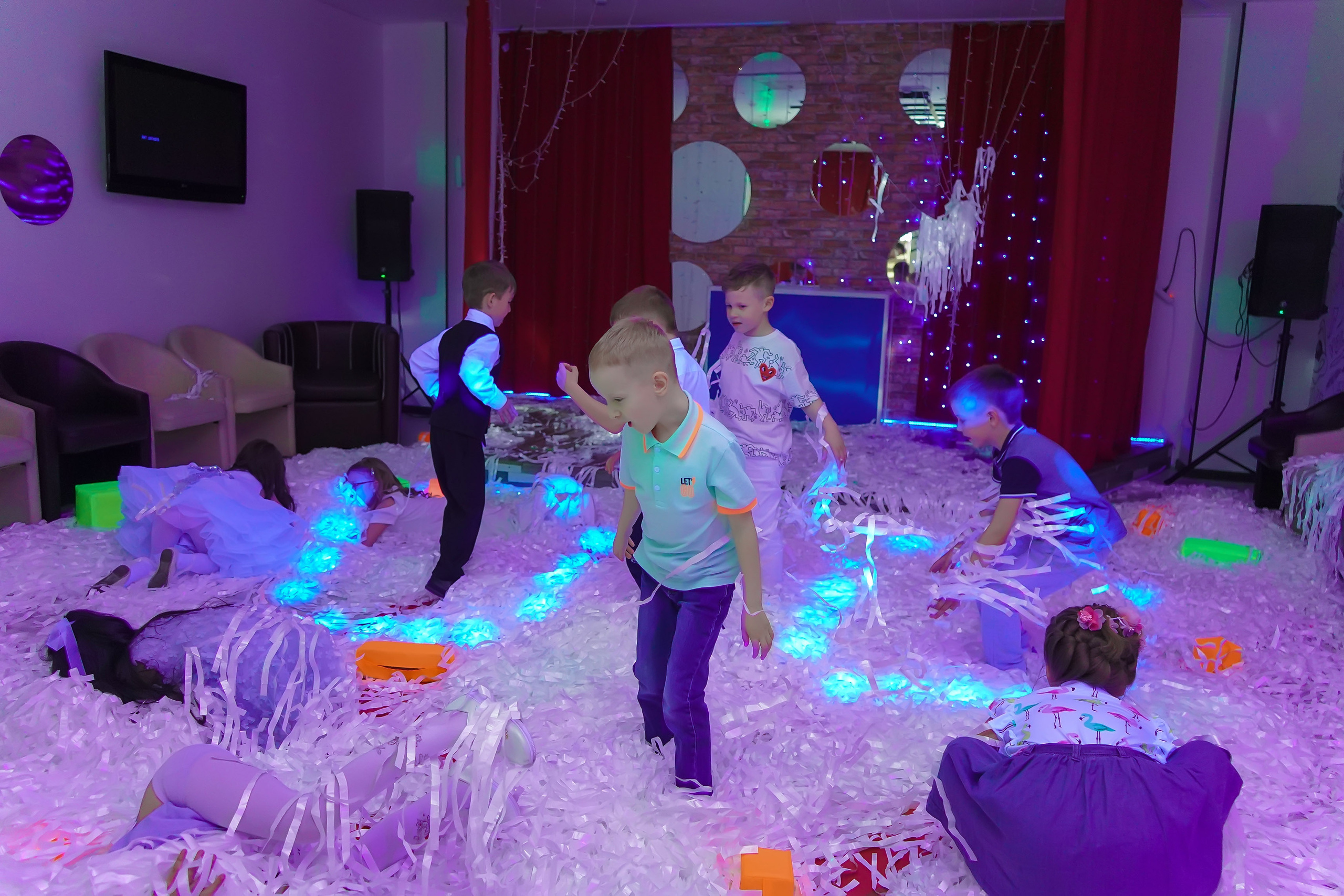 Фотосъемка видеосъёмка фотограф видеооператор новогодних утренников  в. Фотограф, видеооператор Нина Коршунова