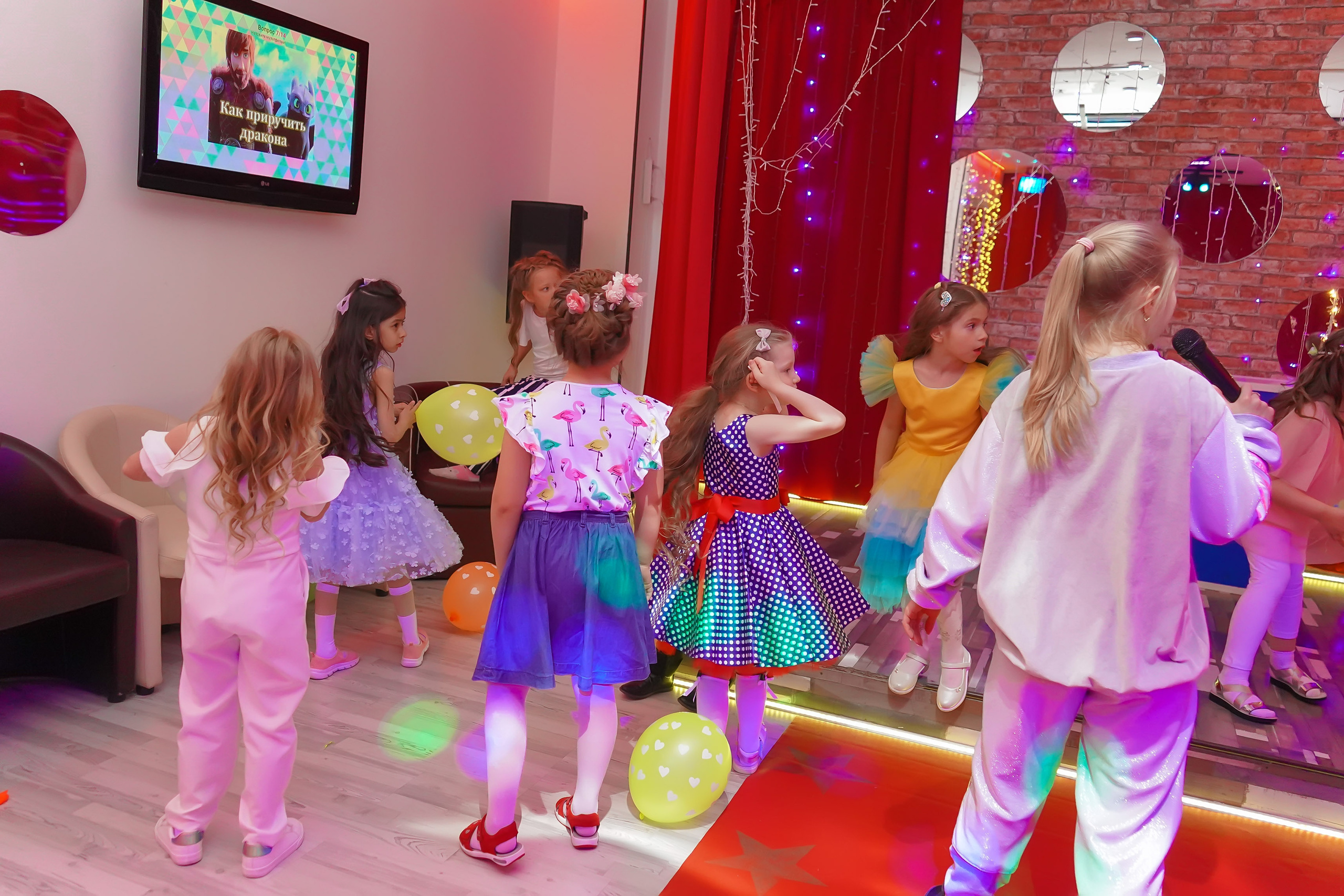 Фотосъемка видеосъёмка фотограф видеооператор новогодних утренников  в. Фотограф, видеооператор Нина Коршунова