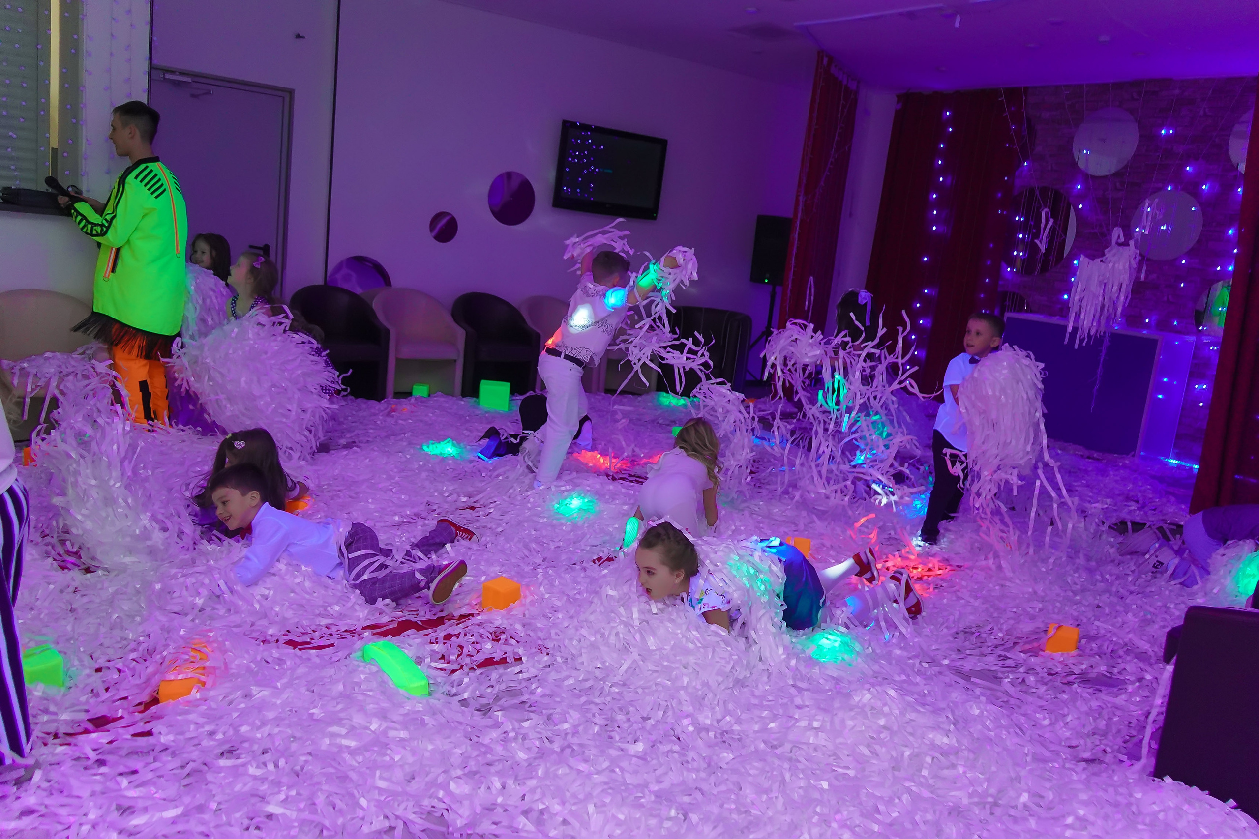 Фотосъемка видеосъёмка фотограф видеооператор новогодних утренников  в. Фотограф, видеооператор Нина Коршунова