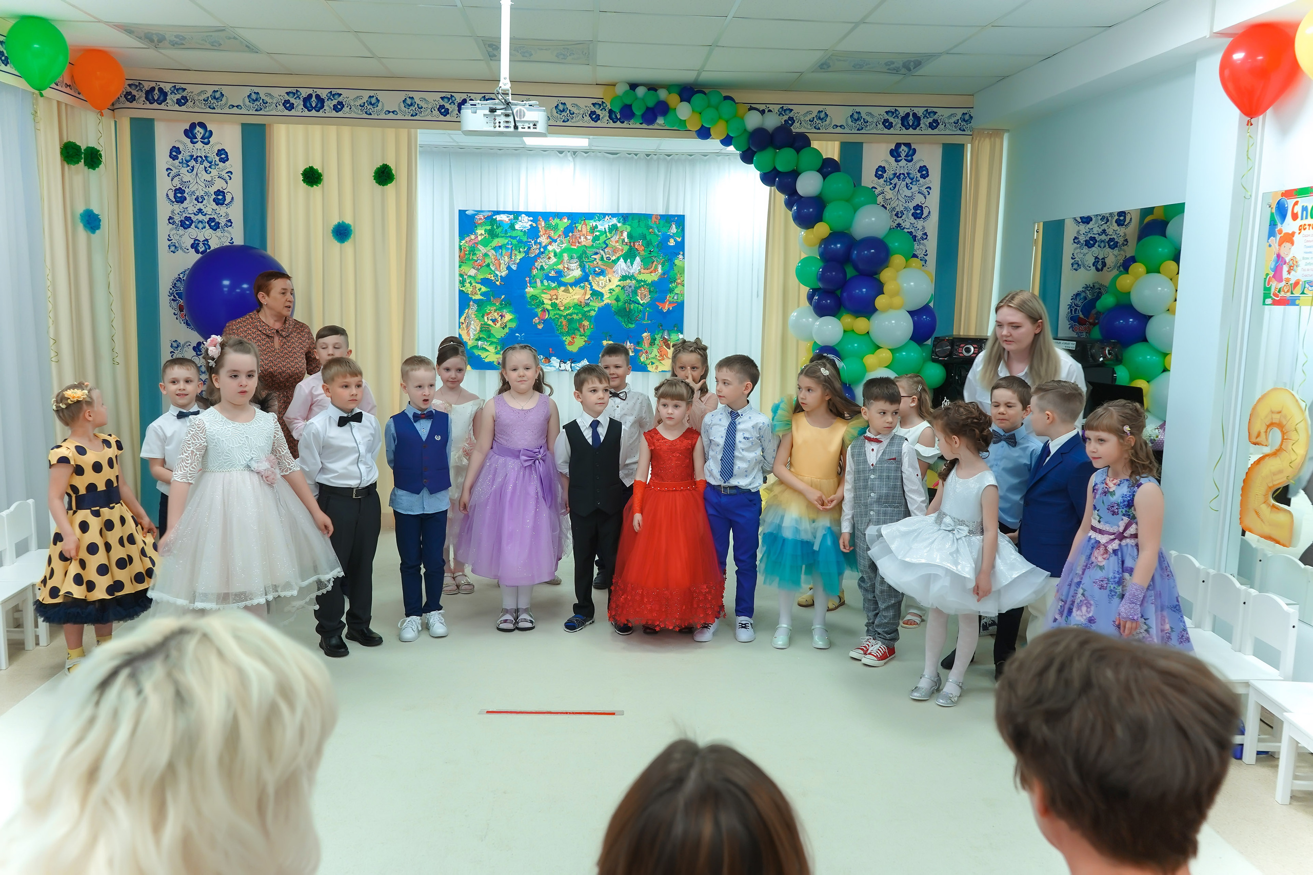 Фотосъемка видеосъёмка фотограф видеооператор новогодних утренников  в. Фотограф, видеооператор Нина Коршунова