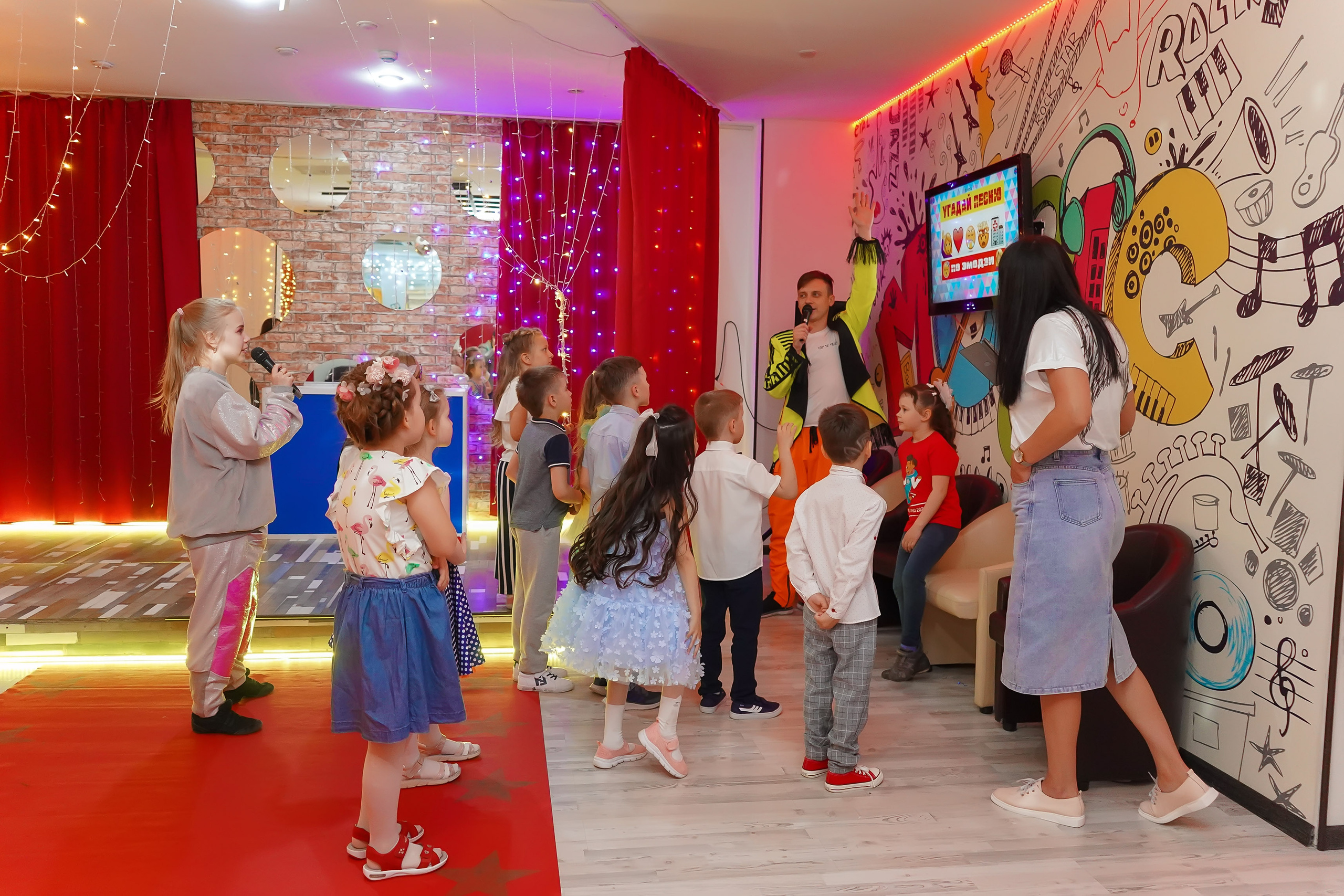 Фотосъемка видеосъёмка фотограф видеооператор новогодних утренников  в. Фотограф, видеооператор Нина Коршунова