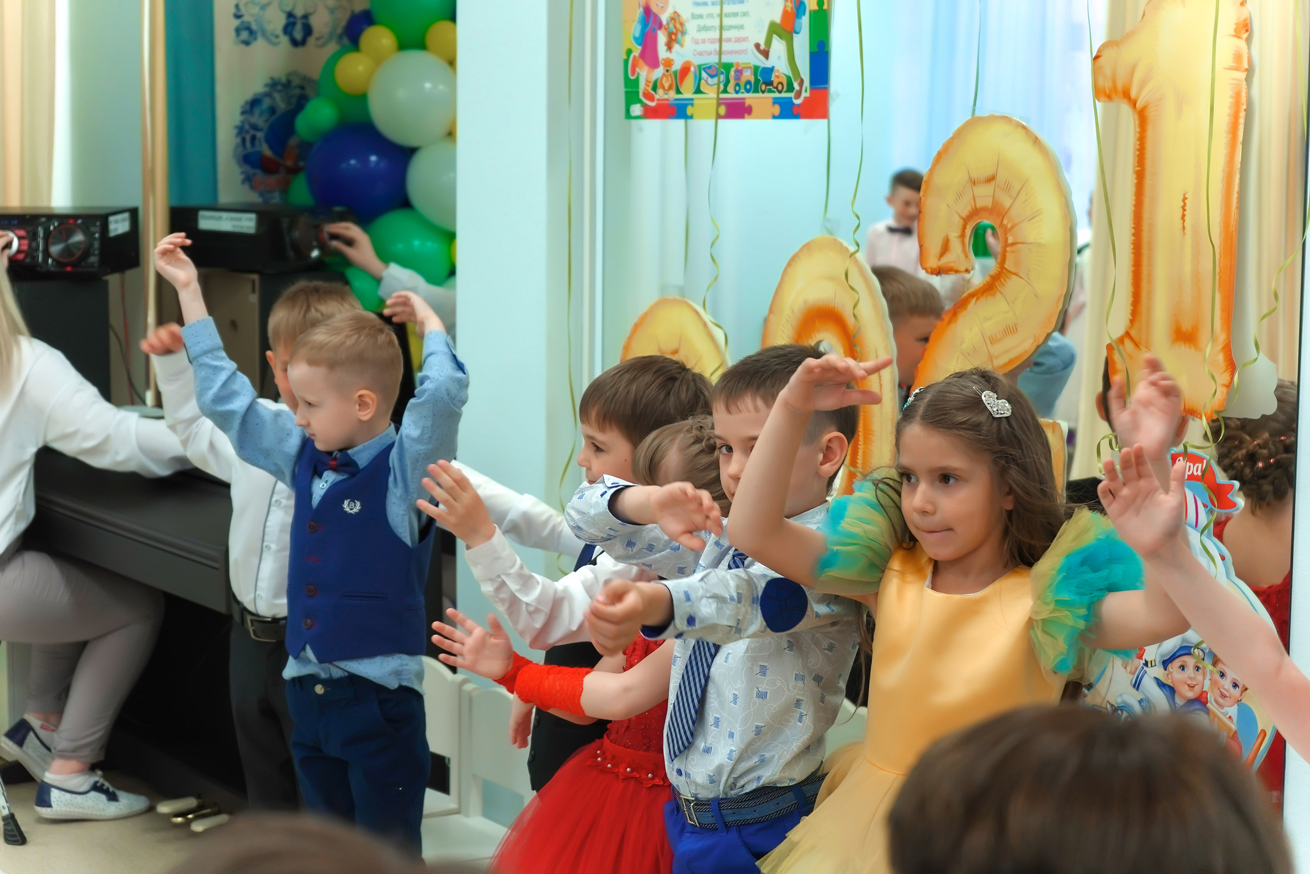 Фотосъемка видеосъёмка фотограф видеооператор новогодних утренников  в. Фотограф, видеооператор Нина Коршунова